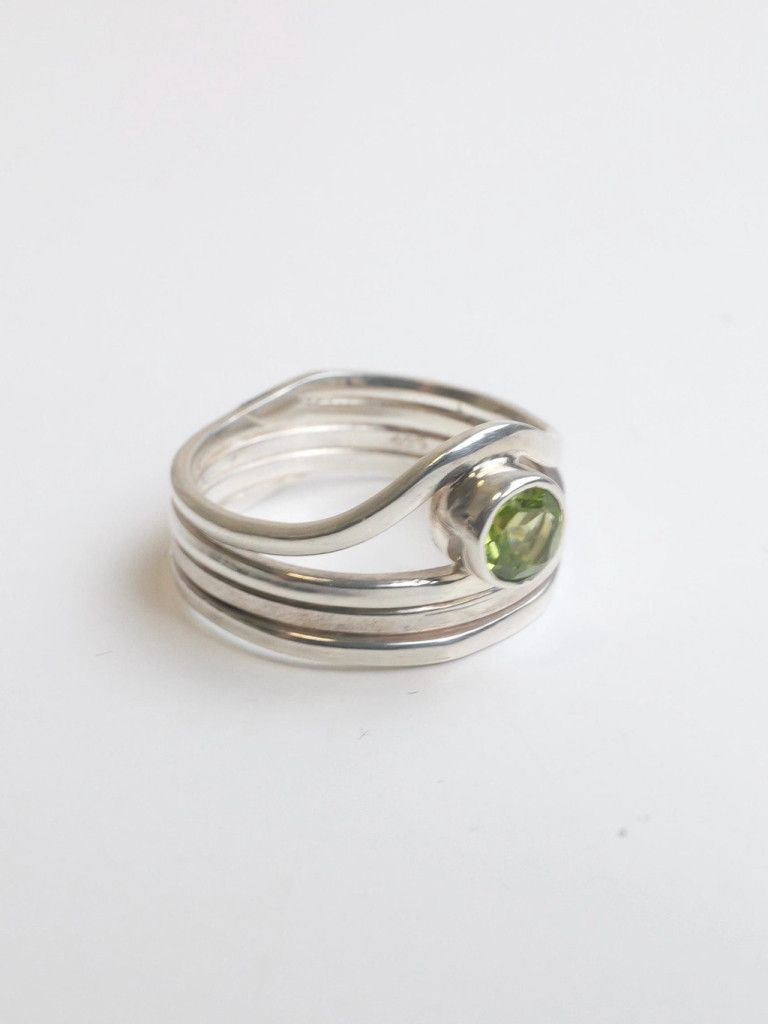 Vintage August birthday sterling silver women’s vintage ring Size ONE SIZE - 6 Thumbnail