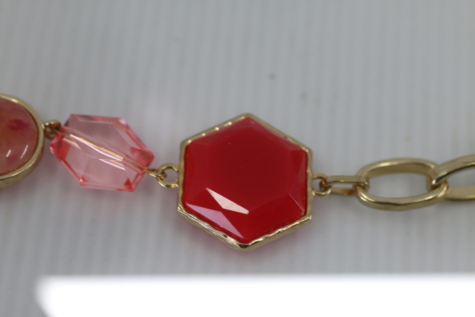 The Unbranded Brand VTG Gold Tone Red Glass Bead Necklace Geometric Stone Chain Size ONE SIZE - 4 Thumbnail