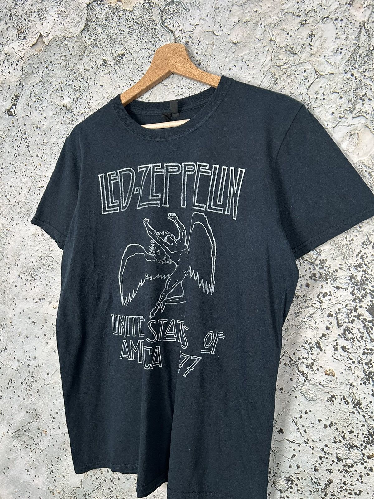 Band Tees Vintage Led Zeppelin Rock Band Tee Metal Grunge Size US M / EU 48-50 / 2 - 2 Thumbnail