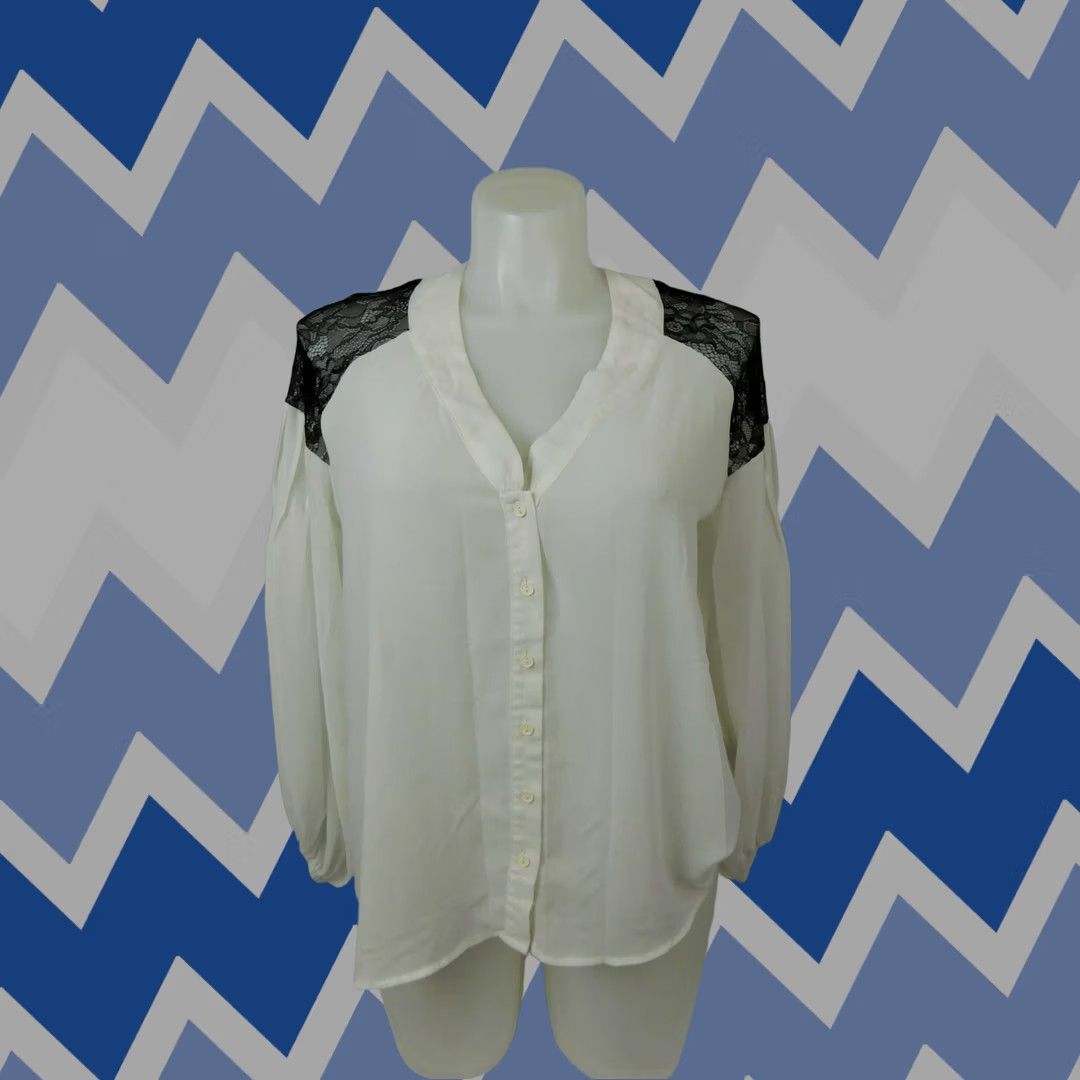 Vintage Kardashian Kollection Blouse - White Button-Down Shirt XL Womens Lace-Shoulder V-Neck Long Sleeve M > Size XL / US 12-14 / IT 48-50 - 1 Thumbnail