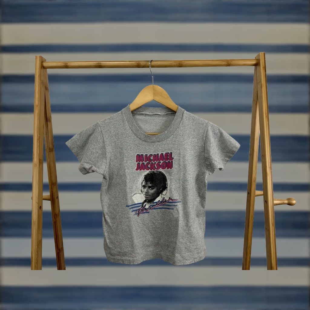 Vintage VTG 80s Michael Jackson Thriller Tour Concert Gray T-Shirt XS Mens Adults XS Size Gray Michael Jackson Band Concert Tshirt Shirt T-Shirt Size US XS / EU 42 / 0 - 1 Thumbnail
