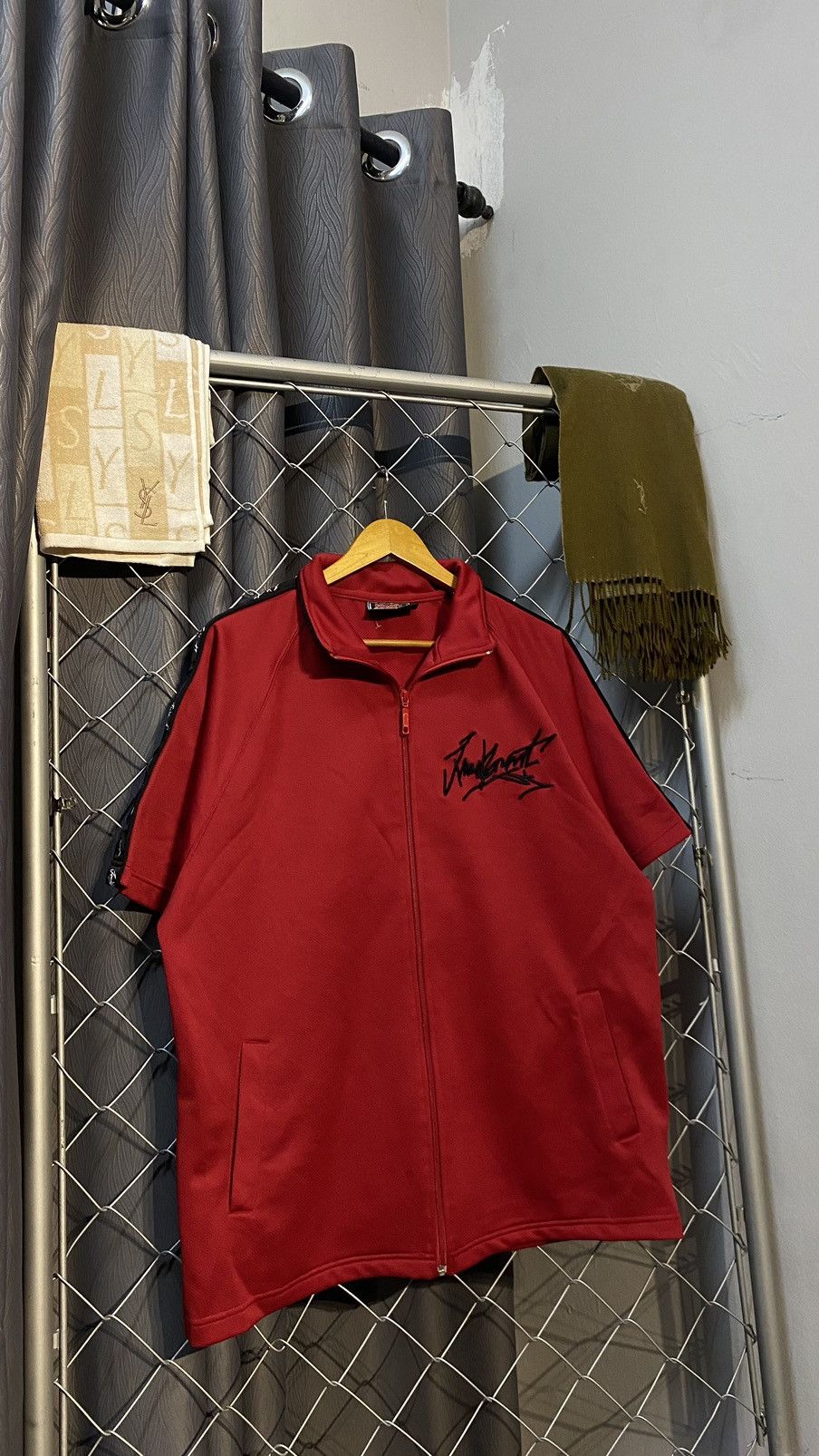 14th Addiction × Japanese Brand × Vintage FOGATY HOUSE EMBROIDERY OUTERWEAR RED Size US L / EU 52-54 / 3 - 1 Thumbnail