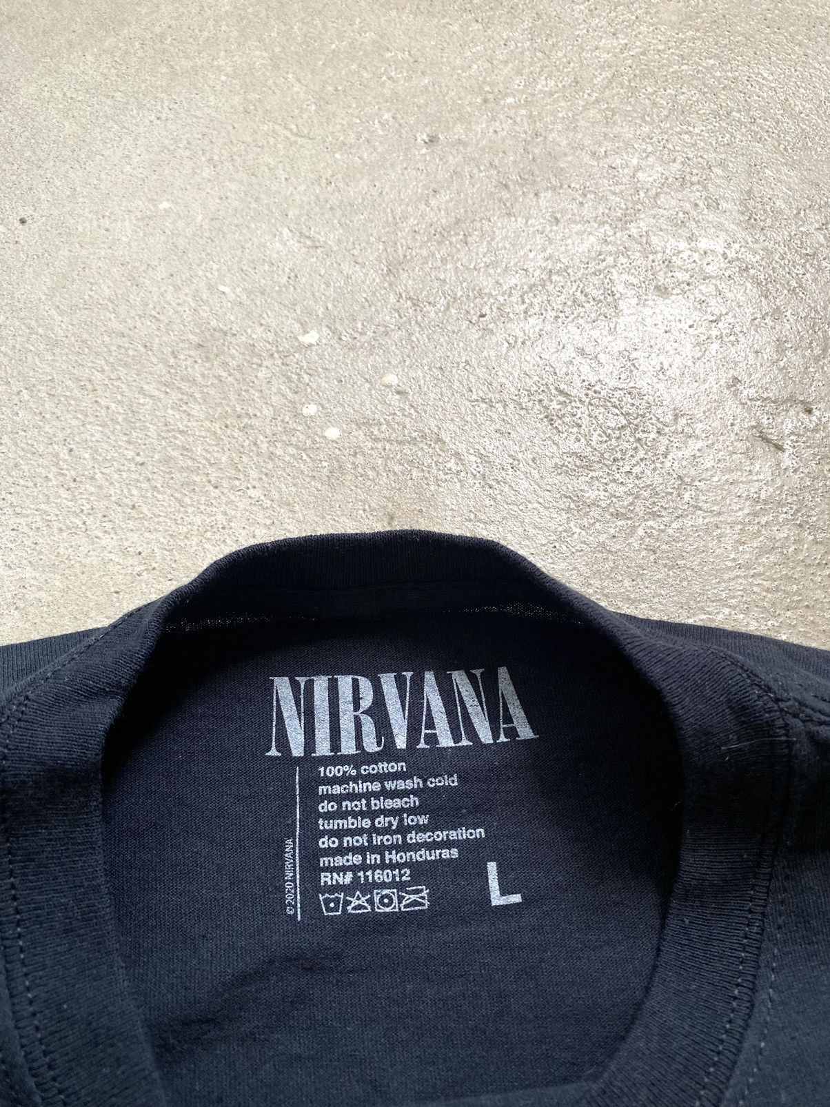 Nirvana Vintage Style Nirvana In Utero Album Promo T Shirt Size US L / EU 52-54 / 3 - 8 Thumbnail