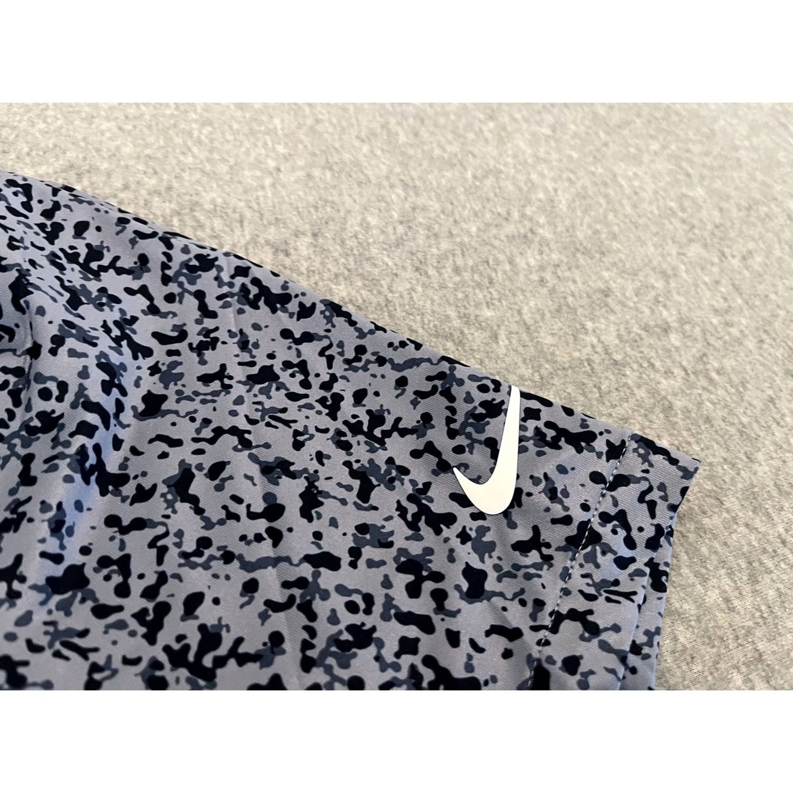 Nike Nike Dri-Fit Golf Polo Shirt Blue Camo Print Mens Small NWT Shirt Polo Camouflage Golf Nike Golf S Blue Mens Small NWT Size US S / EU 44-46 / 1 - 3 Thumbnail