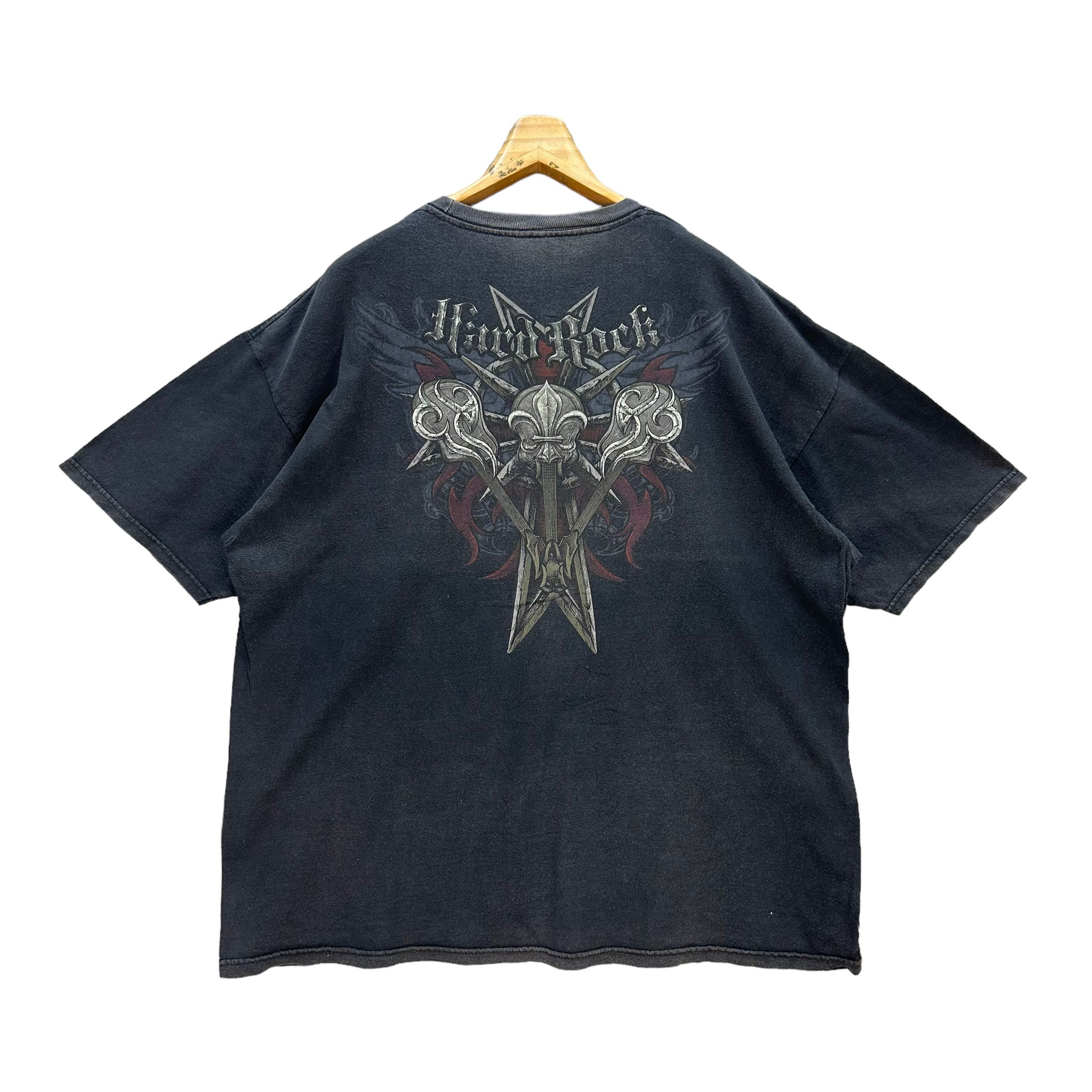 image of Hard Rock Cafe Y2K Hard Rock Love All Serve All Graphic Tees 8538-013 in Faded Black (Size 2XL)