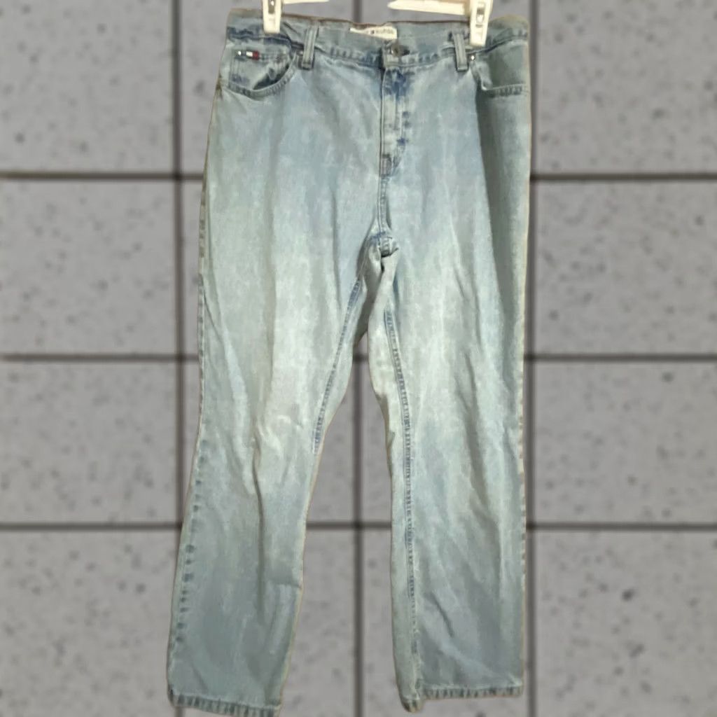 Tommy Hilfiger VINTAGE Tommy Hilfiger Jeans Tommy Hilfiger Vintage High Rise Mom Jeans Straight Leg Size 10 Denim 5-Pocket Design Blue Hipster 90s Womens Size 38" / US 16 / IT 52 - 1 Thumbnail