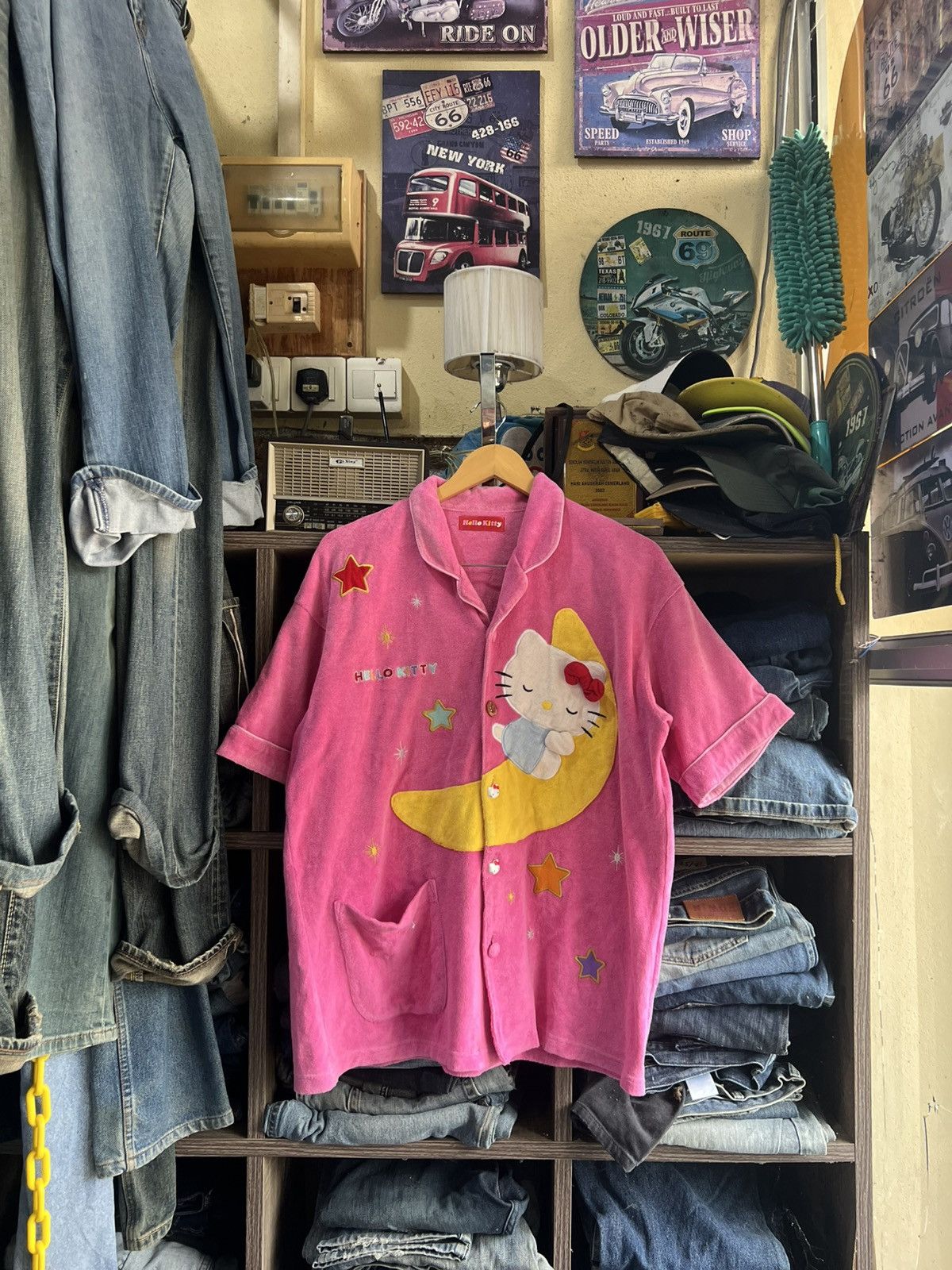 Cartoon Network 🔥Hello Kitty Velvet Shirt Size US M / EU 48-50 / 2 - 1 Thumbnail