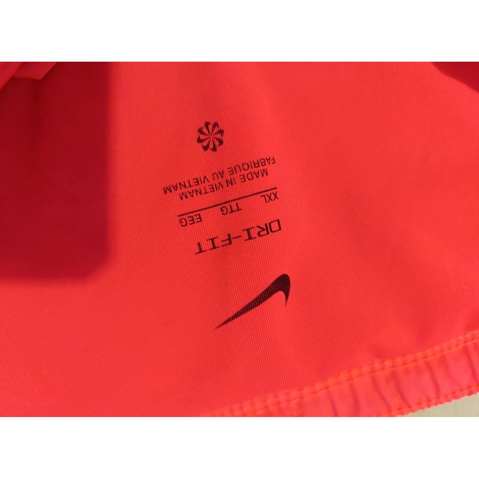 Nike Nike Shorts 2XL Orange Athletic Gym Workout Mens Shorts Regular Fit Elastic Waist Drawstring Pockets Sport Activewear Summer Spring Size US 39 - 4 Thumbnail
