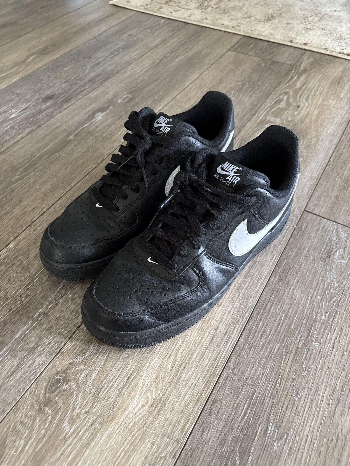 Nike Nike Air Force 1 Size US 10 / EU 43 - 2 Thumbnail