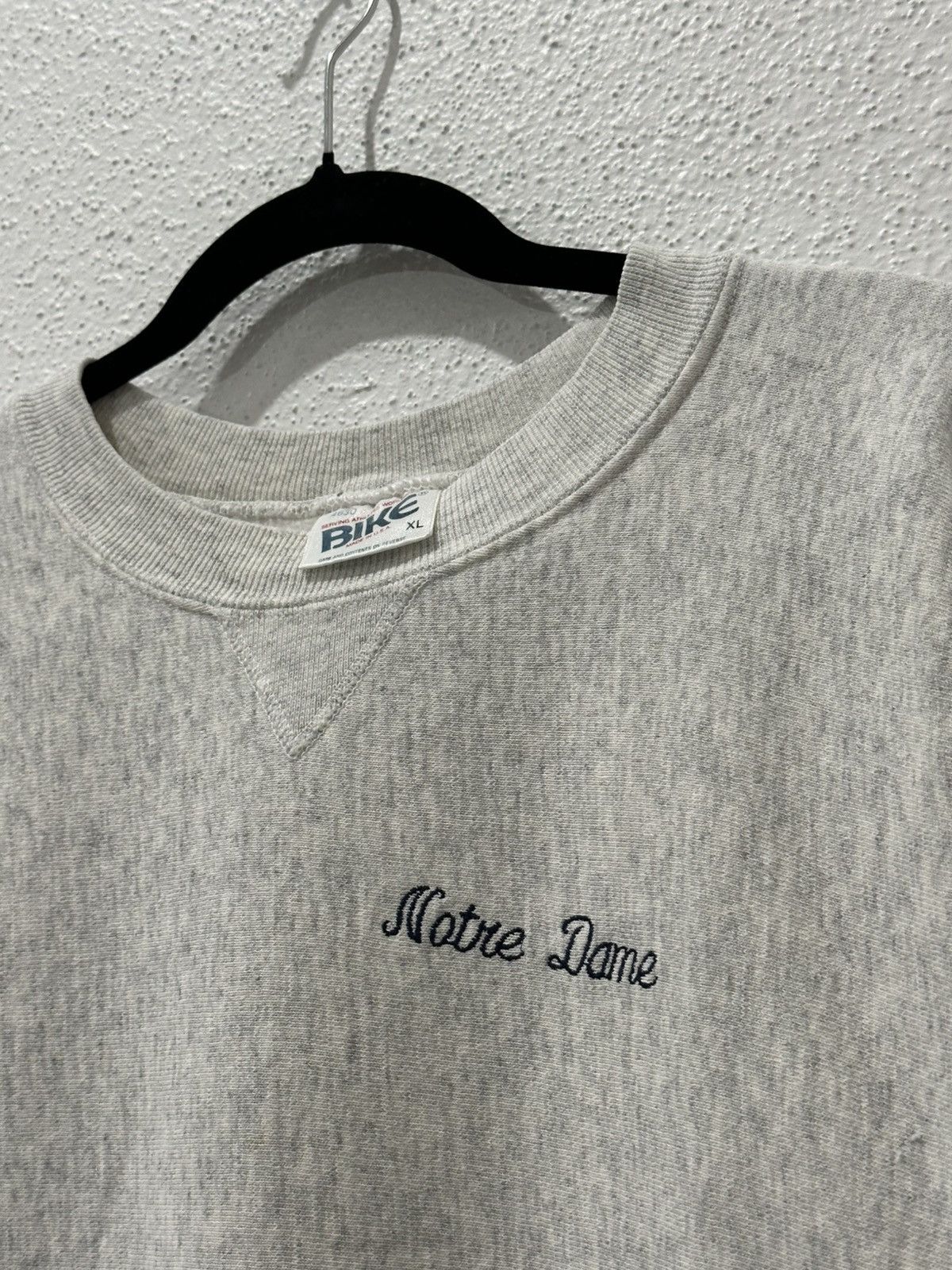 BKE Vintage 80s Notre Dame Cursive Embroidered Heavyweight XL Size US XL / EU 56 / 4 - 5 Thumbnail
