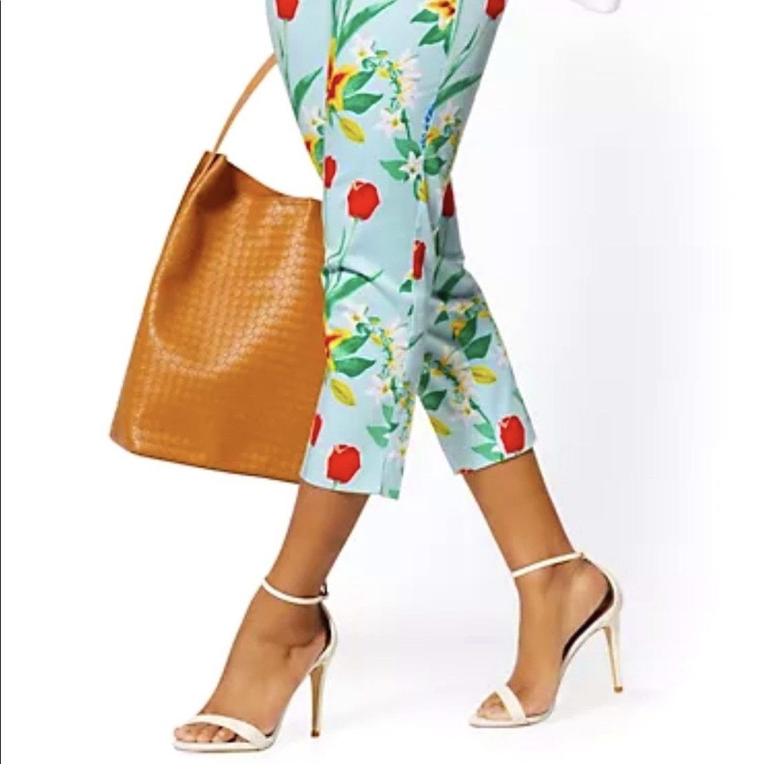 Other NY & CO AQUAMARINE FLORAL CROPPED KHAKIS ANKLE PANTS Size 27" / US 4 / IT 40 - 3 Thumbnail