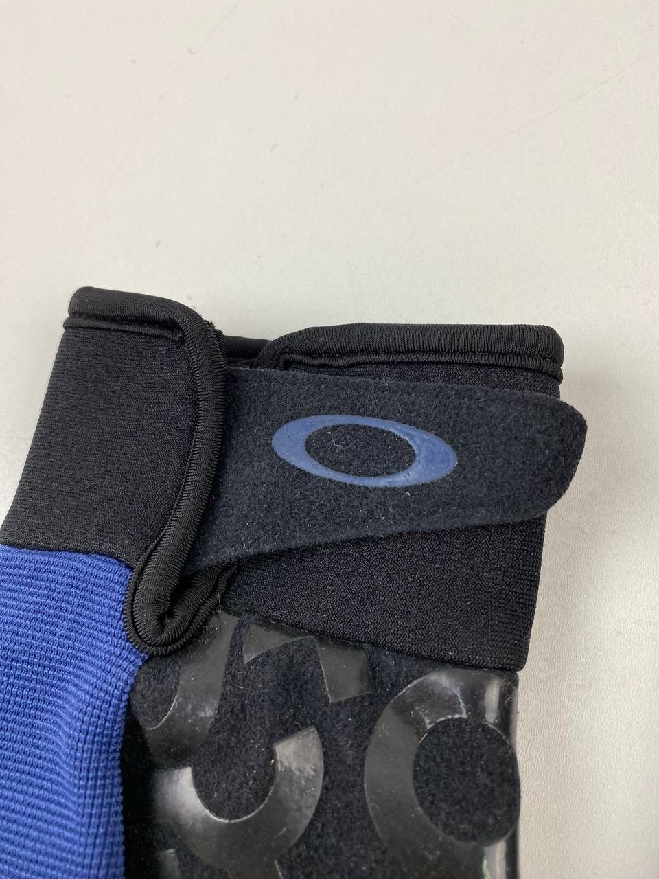 Vintage Oakley gloves streetwear outdoor size L Size ONE SIZE - 5 Thumbnail