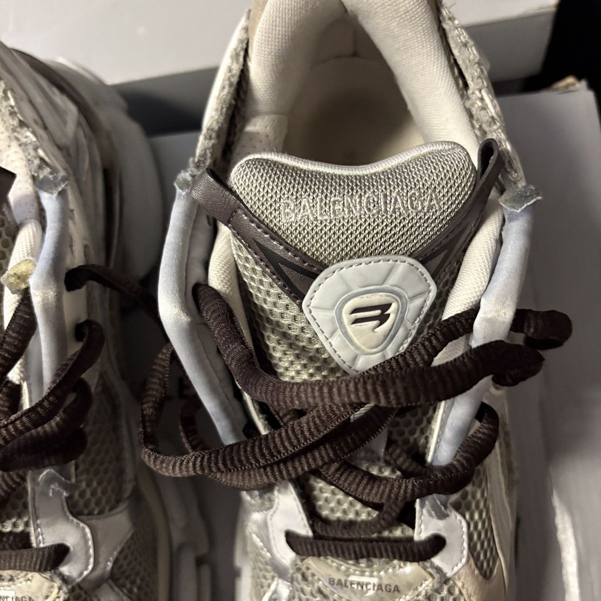Balenciaga Balenciaga Runner Beige Brown Size US 12 / EU 45 - 6 Thumbnail