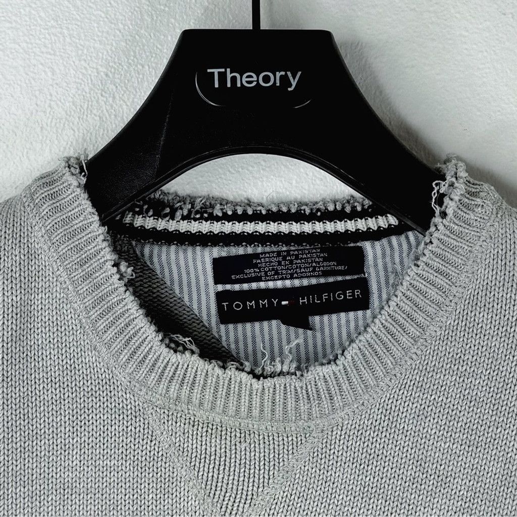 Tommy Hilfiger VINTAGE TOMMY HILFIGER Y2K Men's Grey Crew Neck Sweater XL Size US XL / EU 56 / 4 - 2 Thumbnail