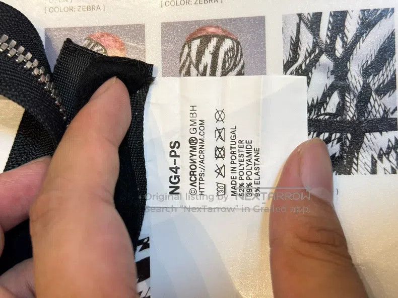 Acronym Acronym Black and silver scarf Size ONE SIZE - 4 Thumbnail