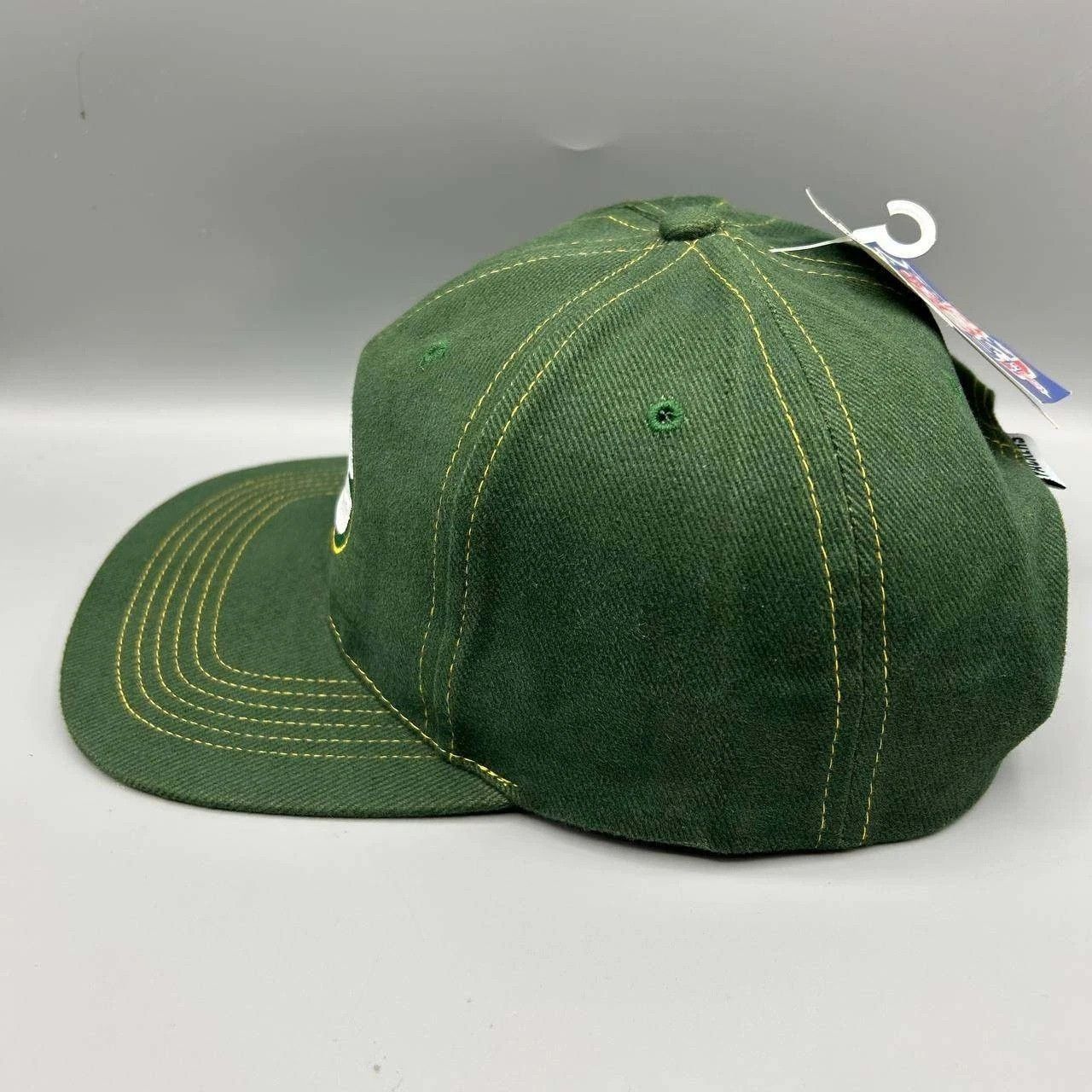 Twins Enterprise Inc. Vintage Green Bay Packers Hat Men Green Snap Back Size ONE SIZE - 3 Thumbnail