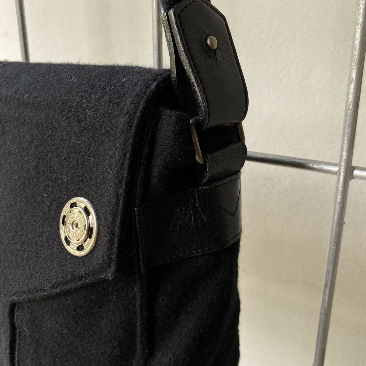 Masaki Matsushima MASAKI MATSUSHIMA HOMME Shoulder Bag Size ONE SIZE - 15 Thumbnail