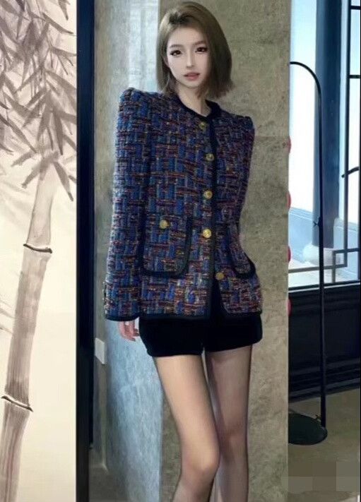 Yves Saint Laurent YSL Tweed Round Neck Gold Button Coat Size XS / US 0-2 / IT 36-38 - 1 Thumbnail
