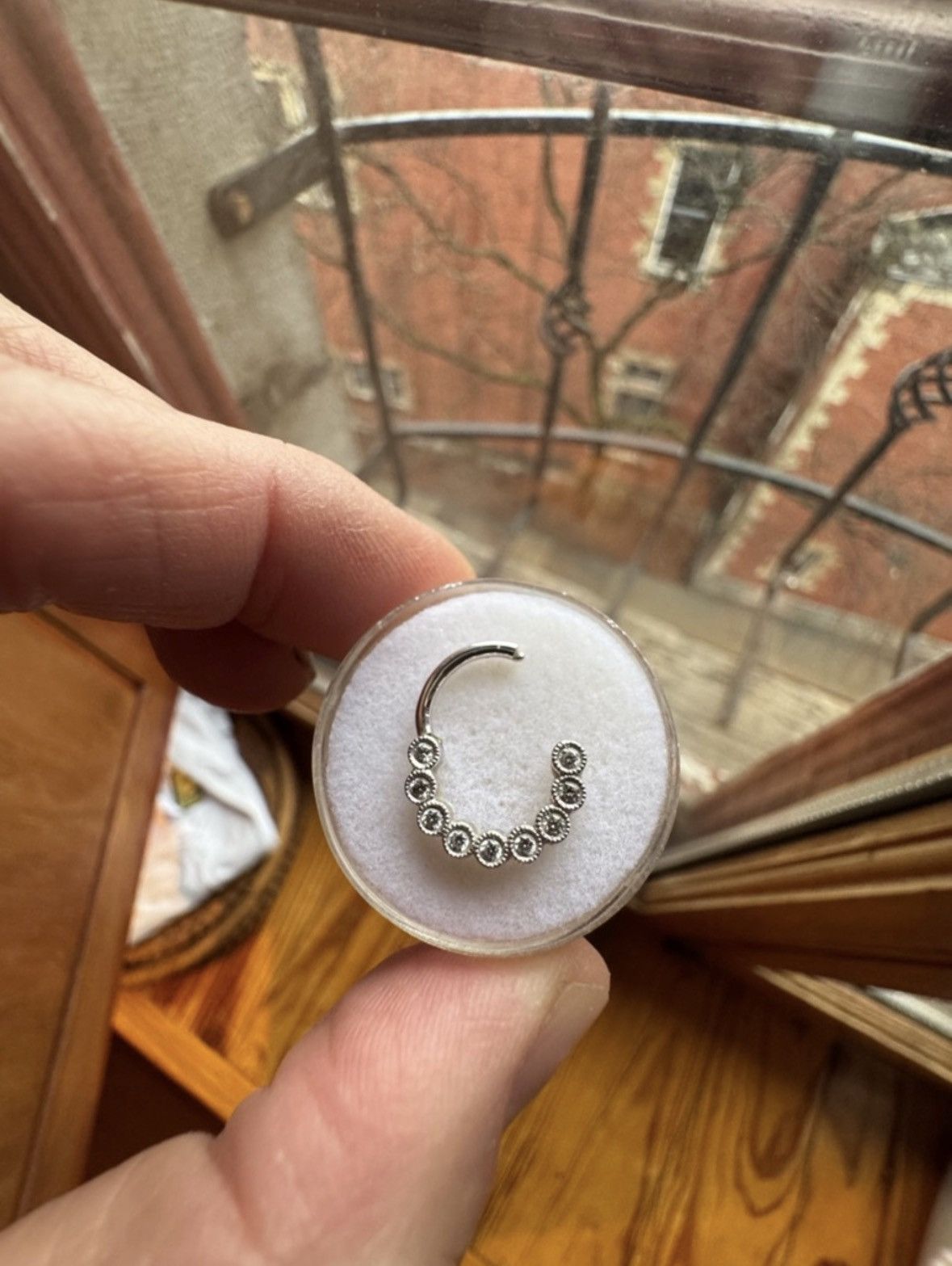 Other 18k White Gold Diamond Scalloped Horizontal Eternity Clicker Size ONE SIZE - 4 Thumbnail