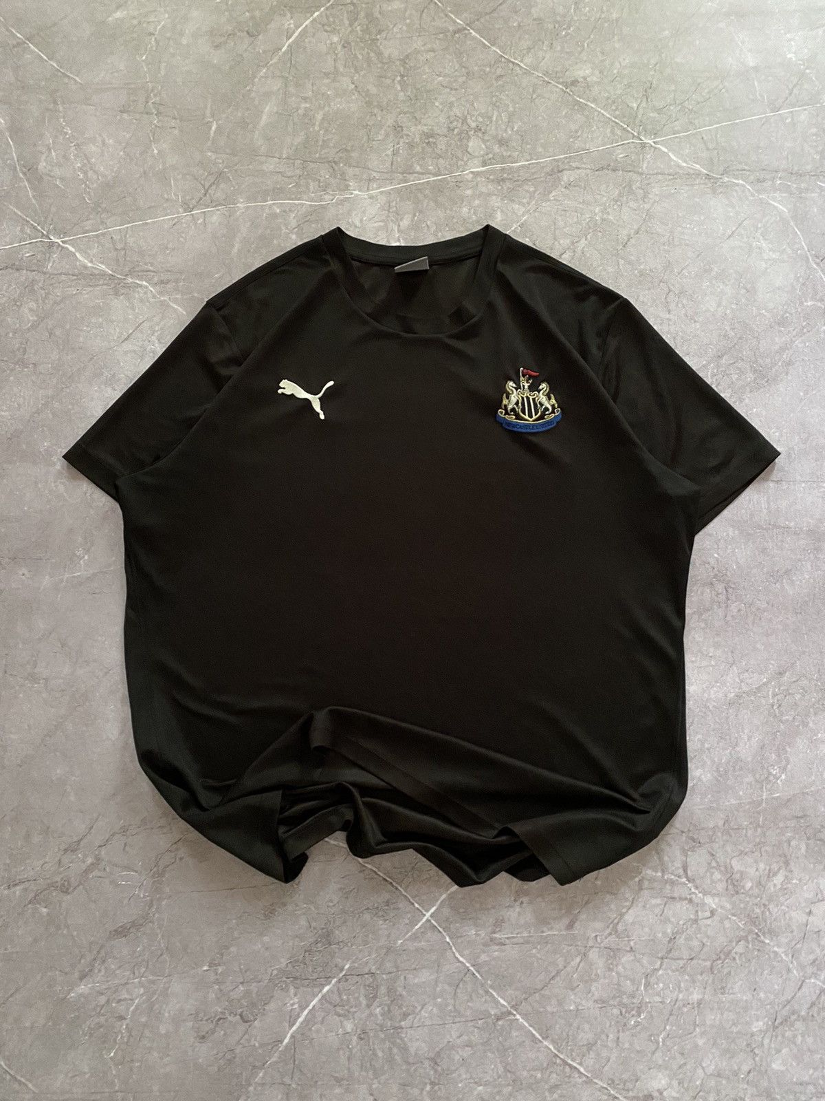 Puma × Vintage Classic Puma NewCastle United Black Soccer Football Jersey Size US L / EU 52-54 / 3 - 2 Thumbnail