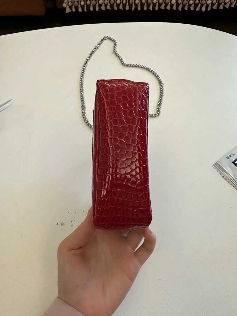 Vivienne Westwood Vivienne Westwood size os Crocodile red leather embossed mi Size ONE SIZE - 7 Thumbnail