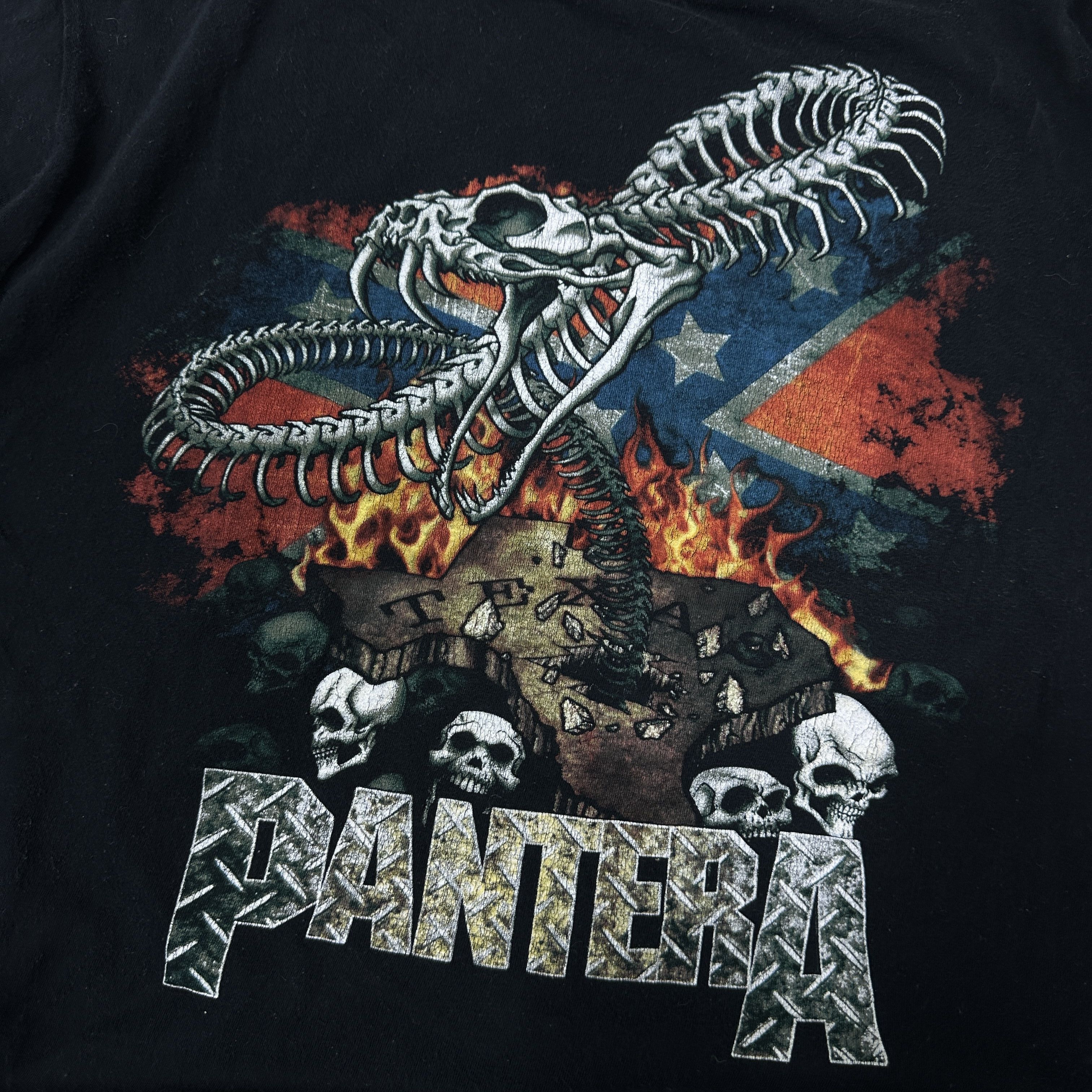 Vintage Vintage Grunge Pantera Band Tee Early 00s T-shirt Size US L / EU 52-54 / 3 - 2 Thumbnail