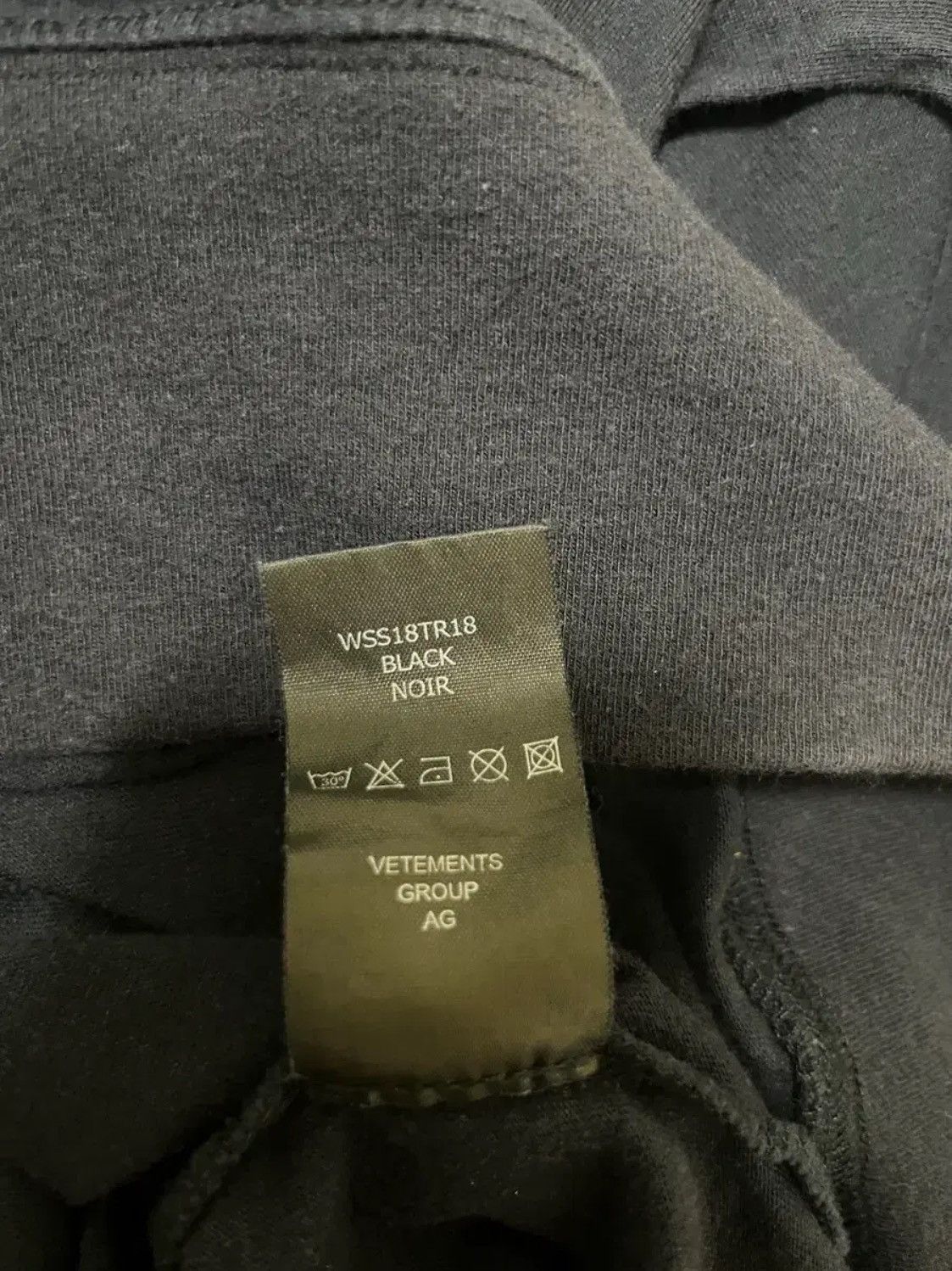 Vetements Vetements Work In Progress Long Sleeve Size US L / EU 52-54 / 3 - 10 Thumbnail