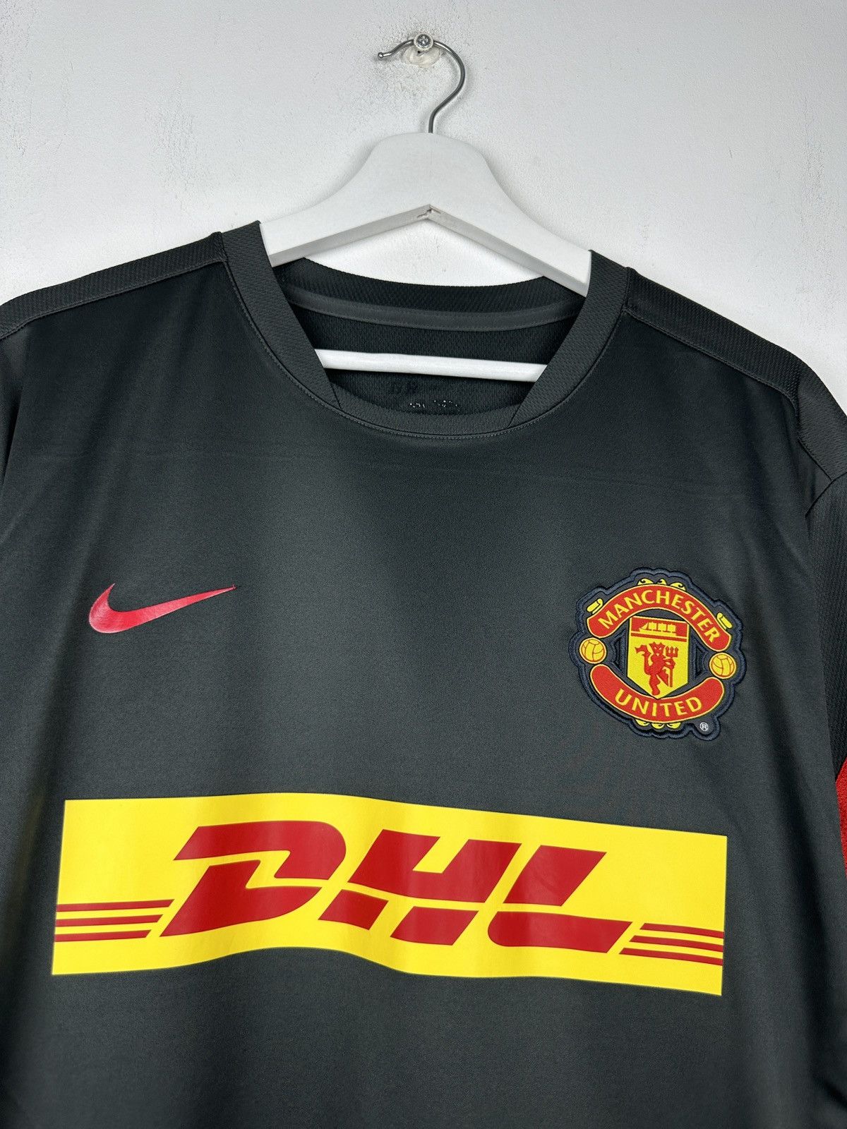 Nike Manchester United 2012 DHL Soccer Jersey Football Shirt Size US XL / EU 56 / 4 - 4 Thumbnail