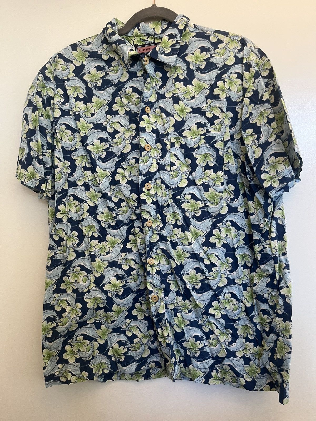 Vineyard Vines Vintage Men’s Vineyard Vines Size M Button down Size US M / EU 48-50 / 2 - 1 Thumbnail