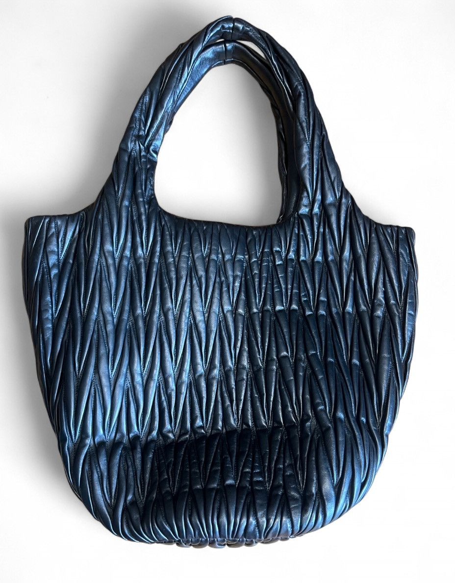 Miu Miu Miu Miu Matelassé Nappa Leather Tote Bag Size ONE SIZE - 2 Thumbnail