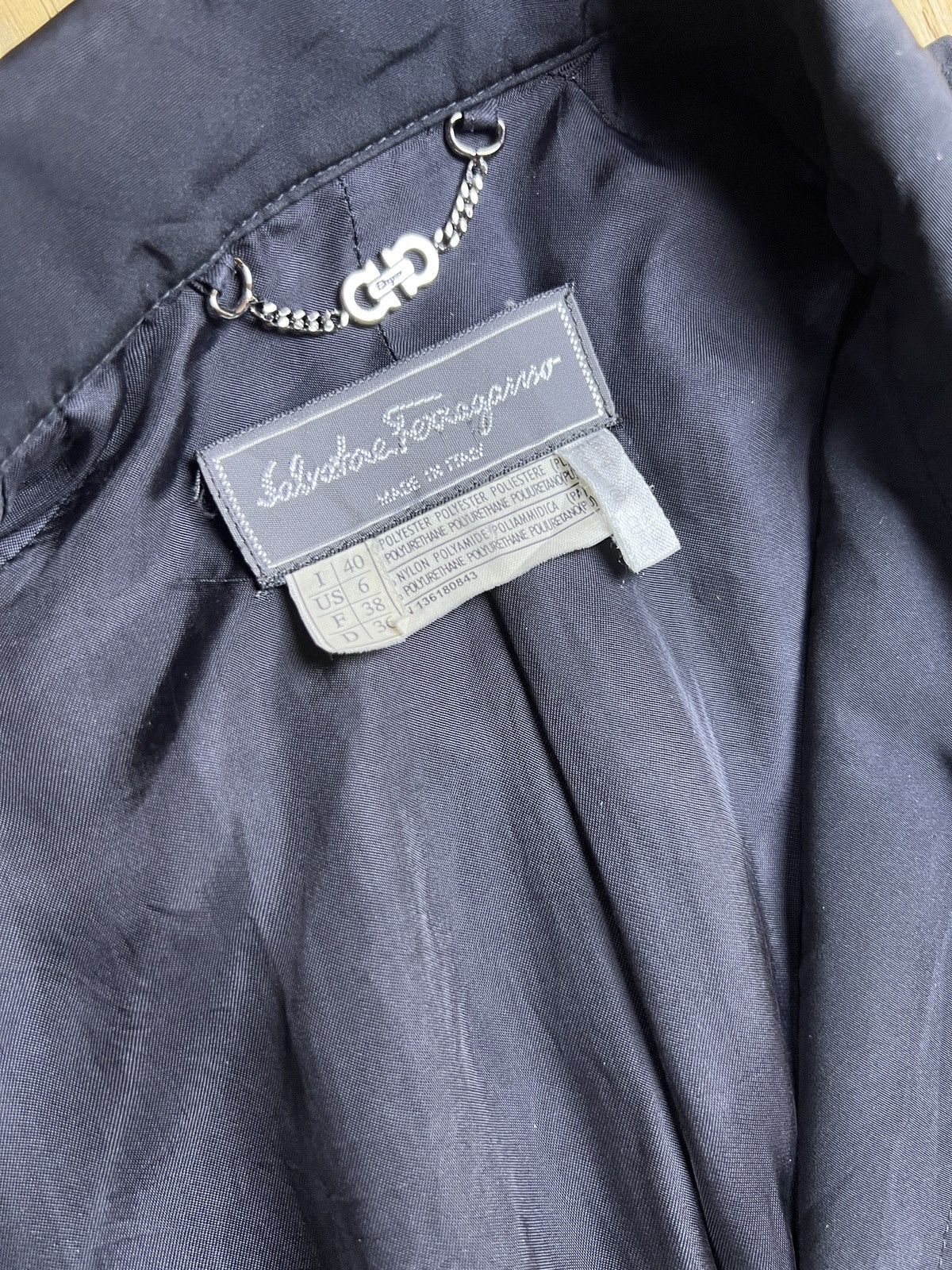 Salvatore Ferragamo Salvatore Ferragamo Vintage Long Coat Italian Designer Size US M / EU 48-50 / 2 - 7 Thumbnail