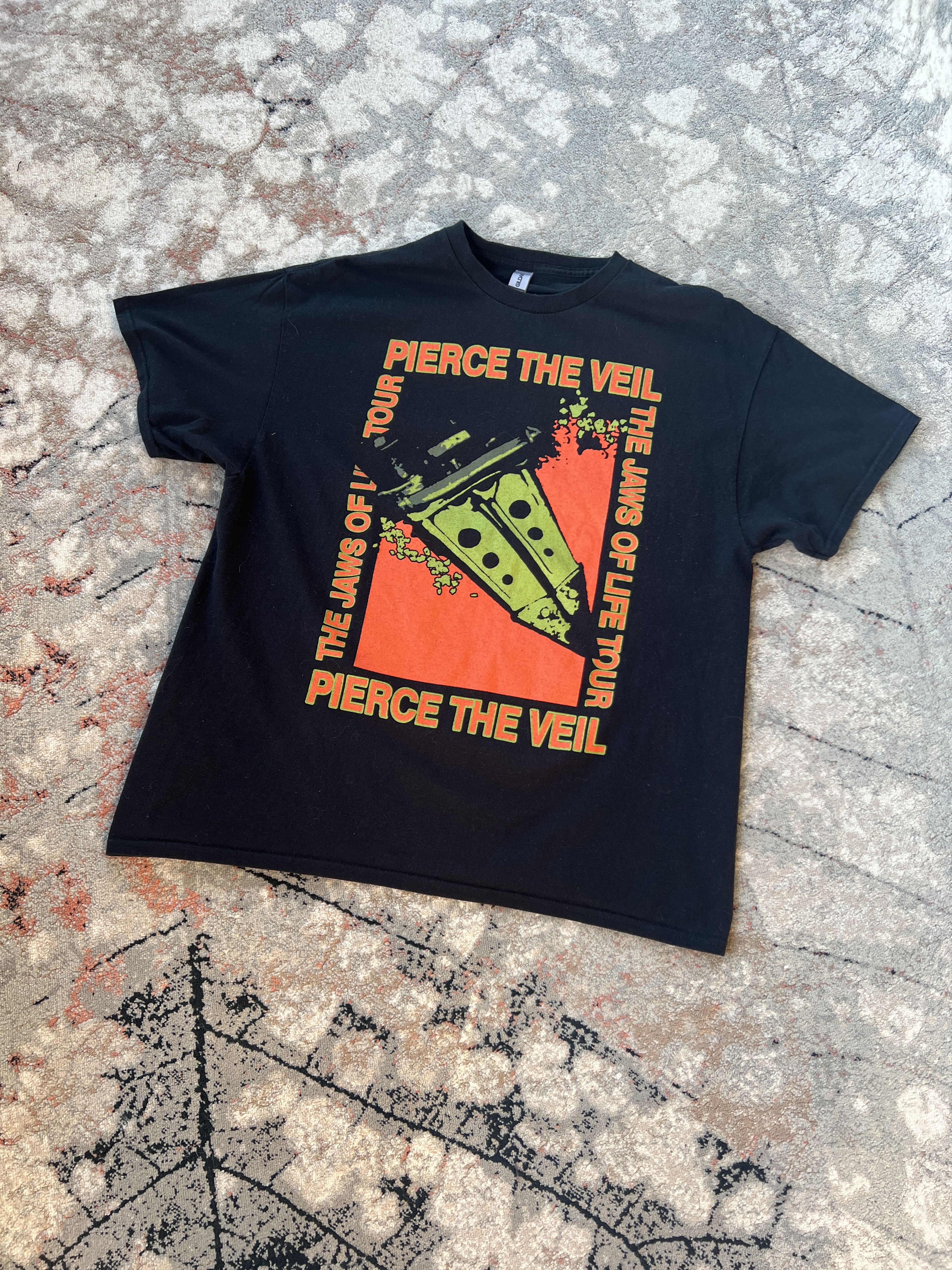 Band Tees Pierce The Veil The Jaws Of Life Tour Tee Size US XL / EU 56 / 4 - 1 Thumbnail