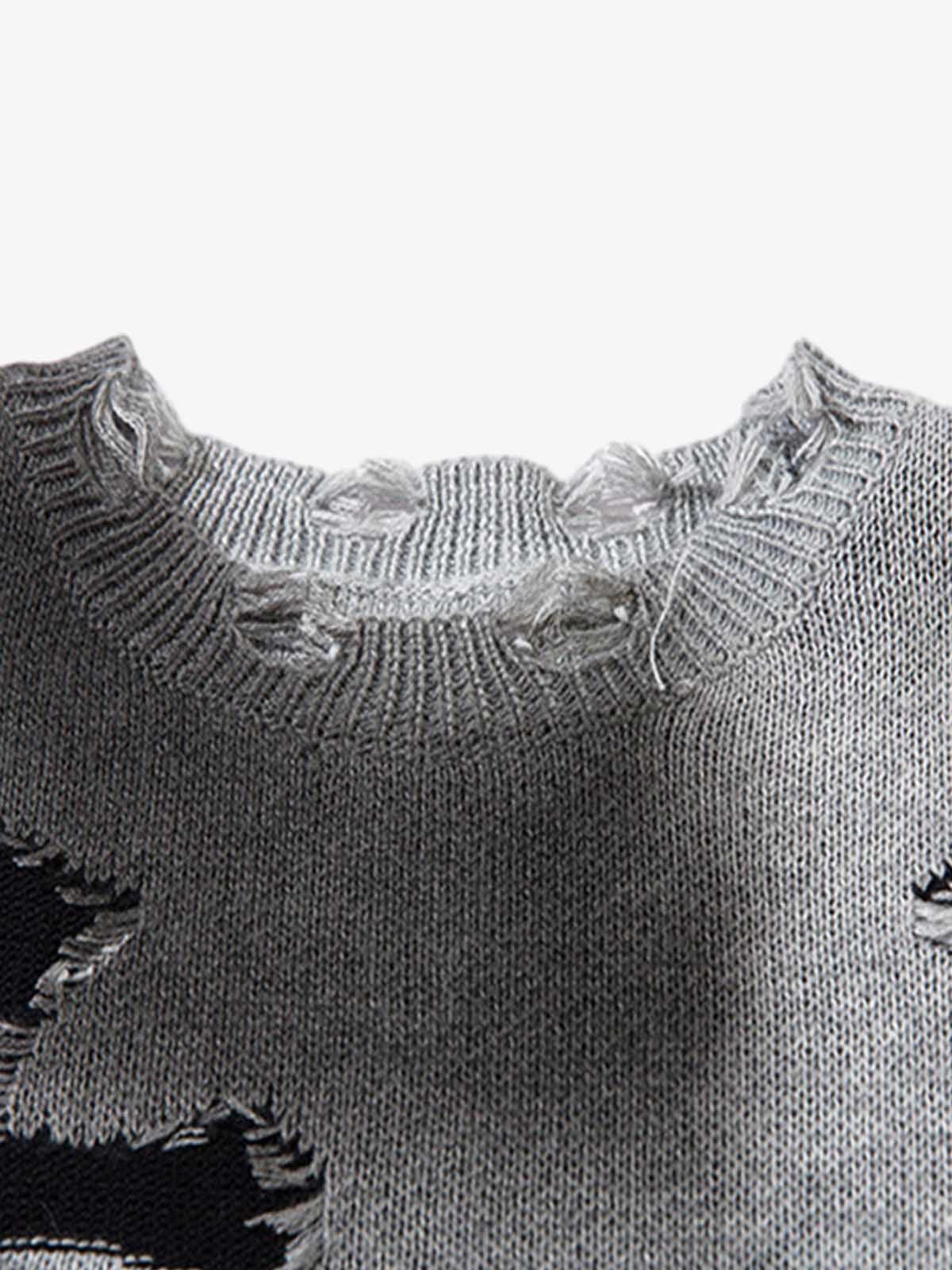 Japanese Brand Gray Distressed Knit Sweater with Cross Design Size US M / EU 48-50 / 2 - 5 Thumbnail