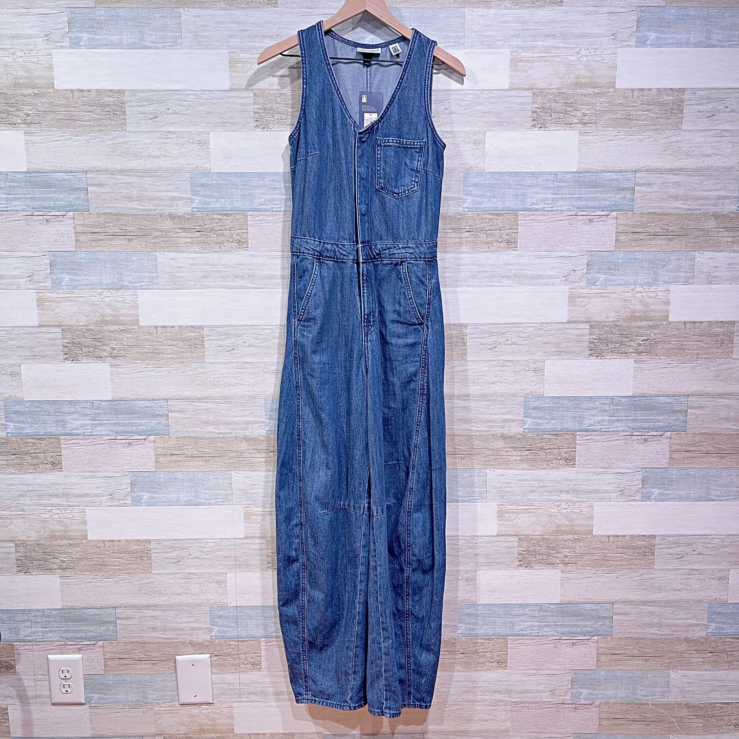 Target Basics Universal Thread Curved Leg Denim Jumpsuit Womens 00 Size 24" / US 00 / IT 34 - 1 Thumbnail
