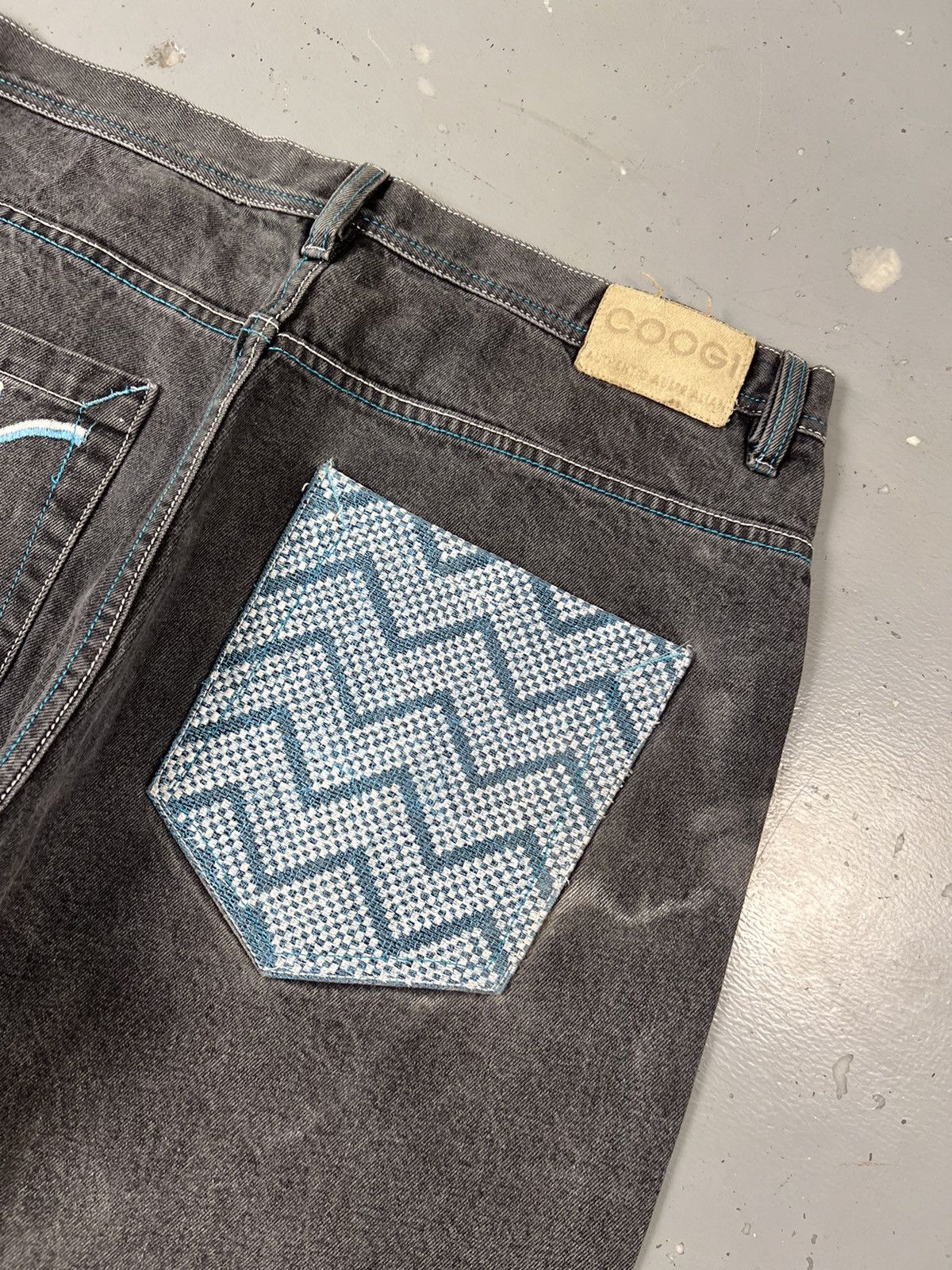 Coogi × Vintage Vintage Coogi embroidered denim short Size US 39 - 7 Thumbnail