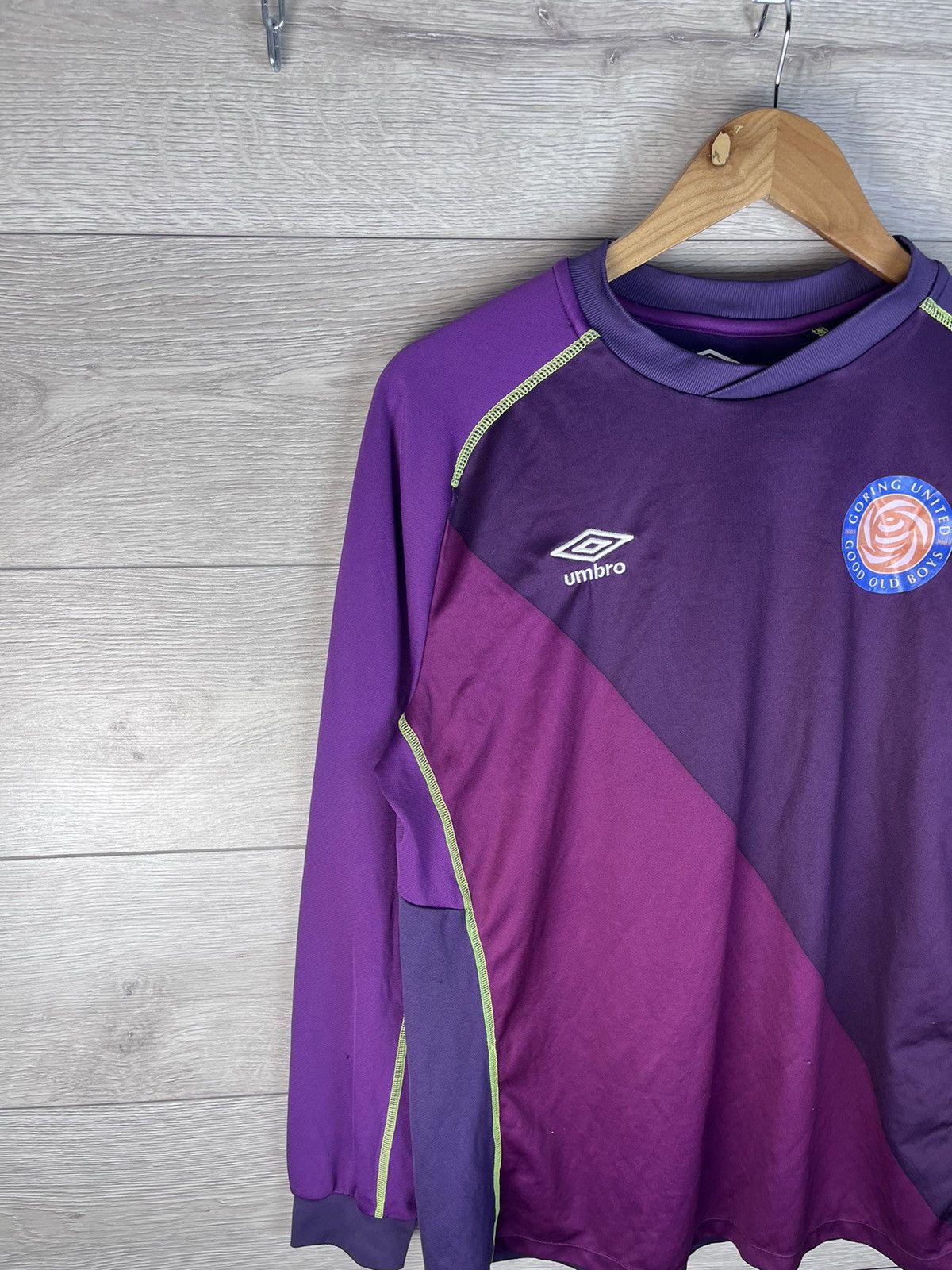 Umbro Mens long sleeve soccer jersey Umbro Goring United size M Size US M / EU 48-50 / 2 - 5 Thumbnail