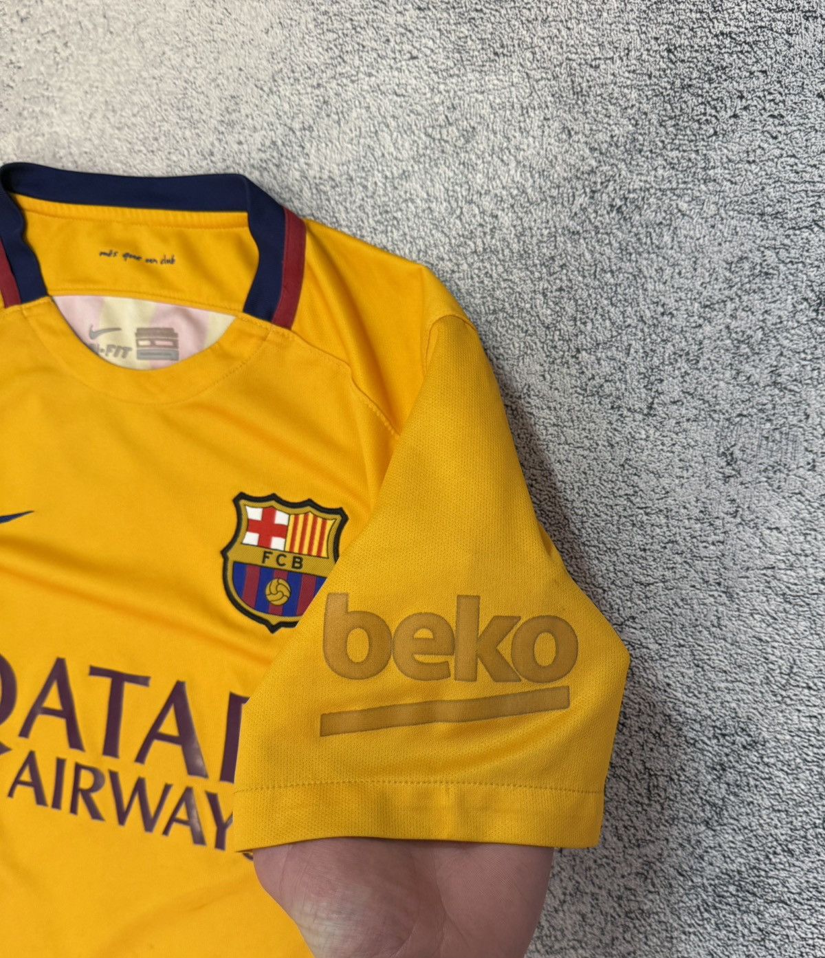 Nike Nike Barcelona 2015 Away Jersey Yellow Shirt MenM 658785-740 Size US M / EU 48-50 / 2 - 7 Thumbnail
