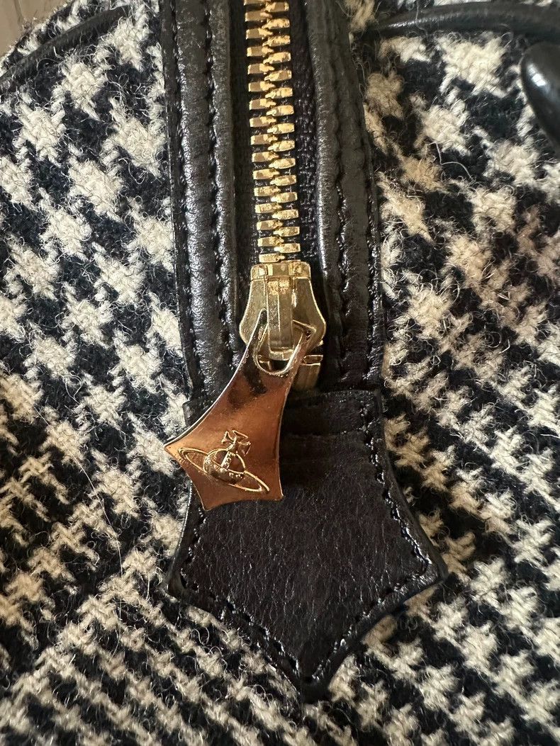 Vivienne Westwood Vivienne Westwood size os Thousand bird enamel button handb Size ONE SIZE - 5 Thumbnail