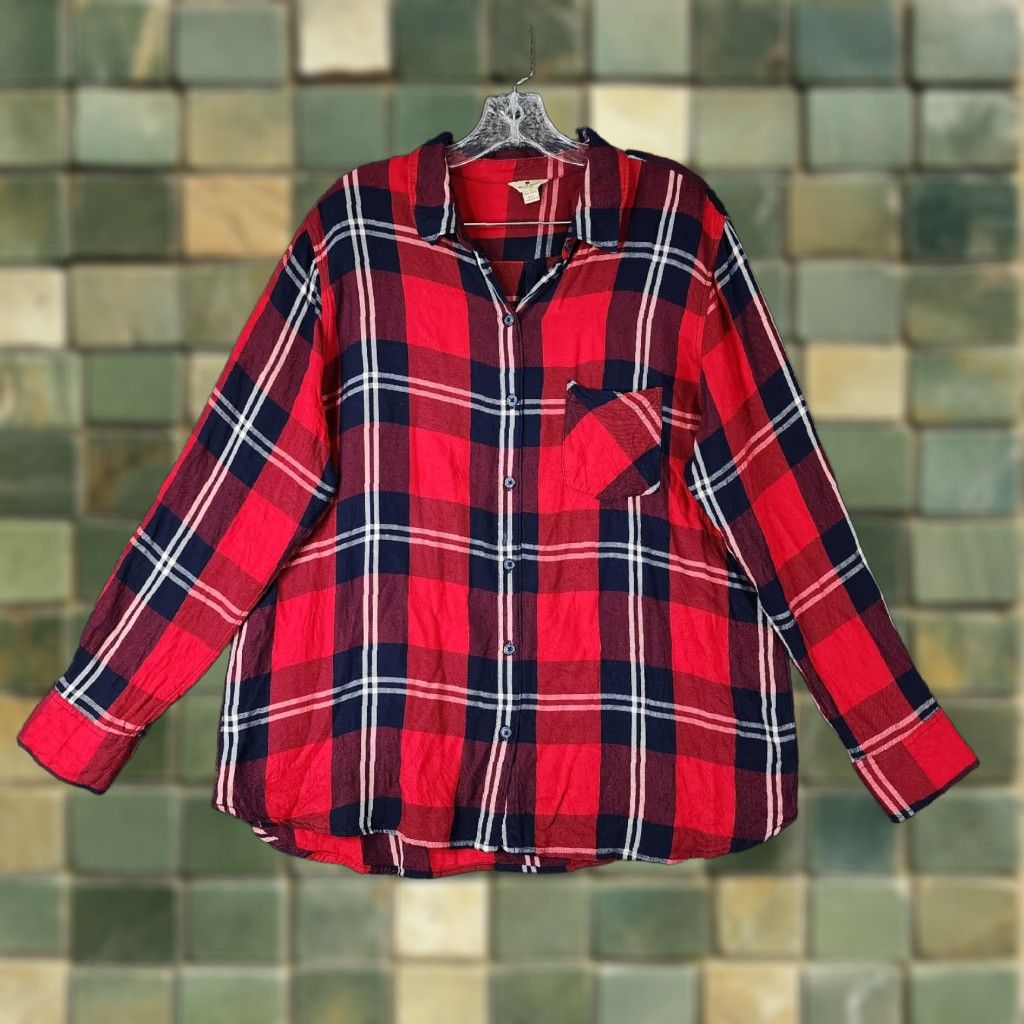 Vintage Woolrich Button-Up Shirt - Plaid Long Sleeve - Women - 2XL - Red/Blue Size XXL / US 16-18 / IT 52-54 - 1 Thumbnail