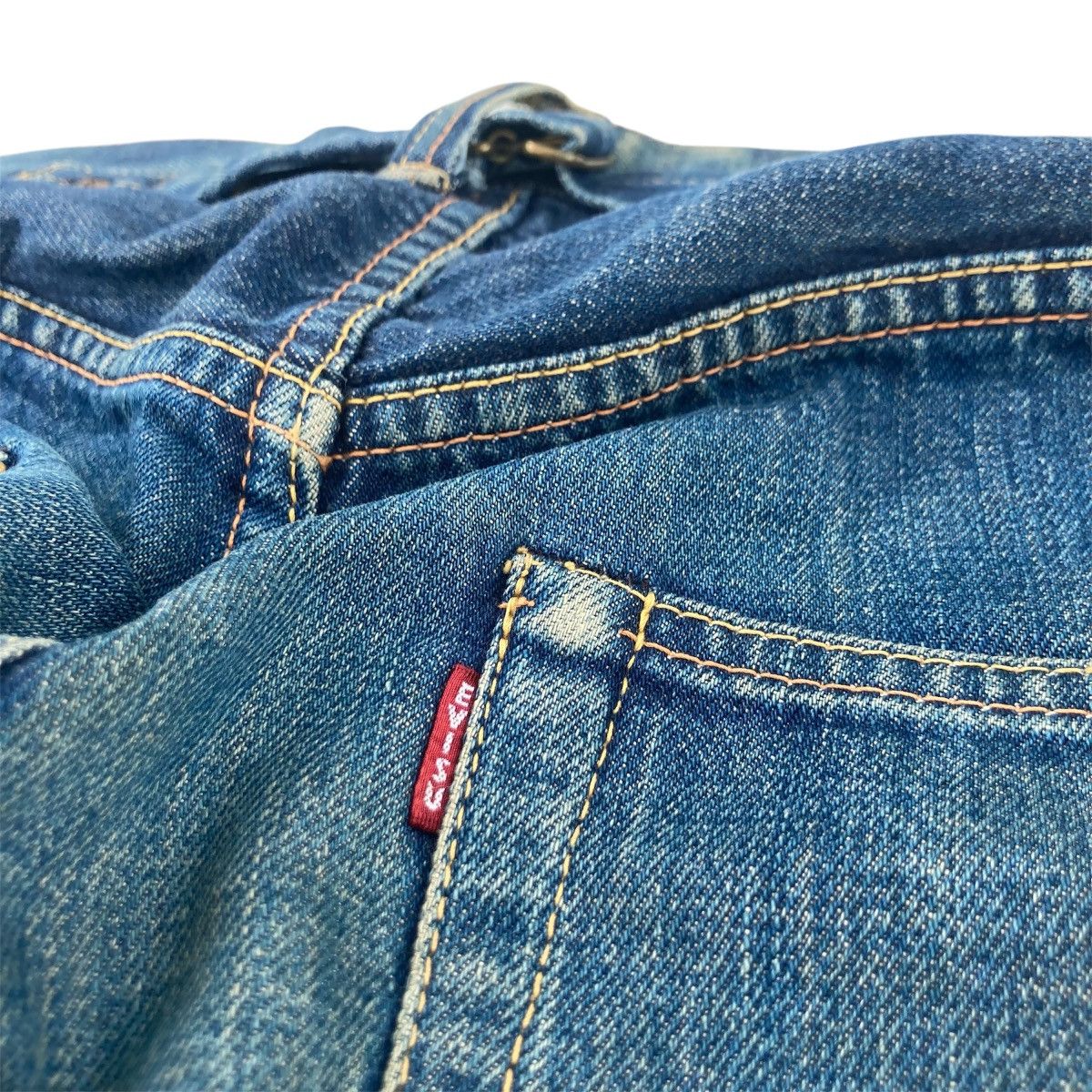 Evisu DISTRESSED EVISU SELVEDGE BUCKLE BACK JEANS Size US 37 - 15 Thumbnail