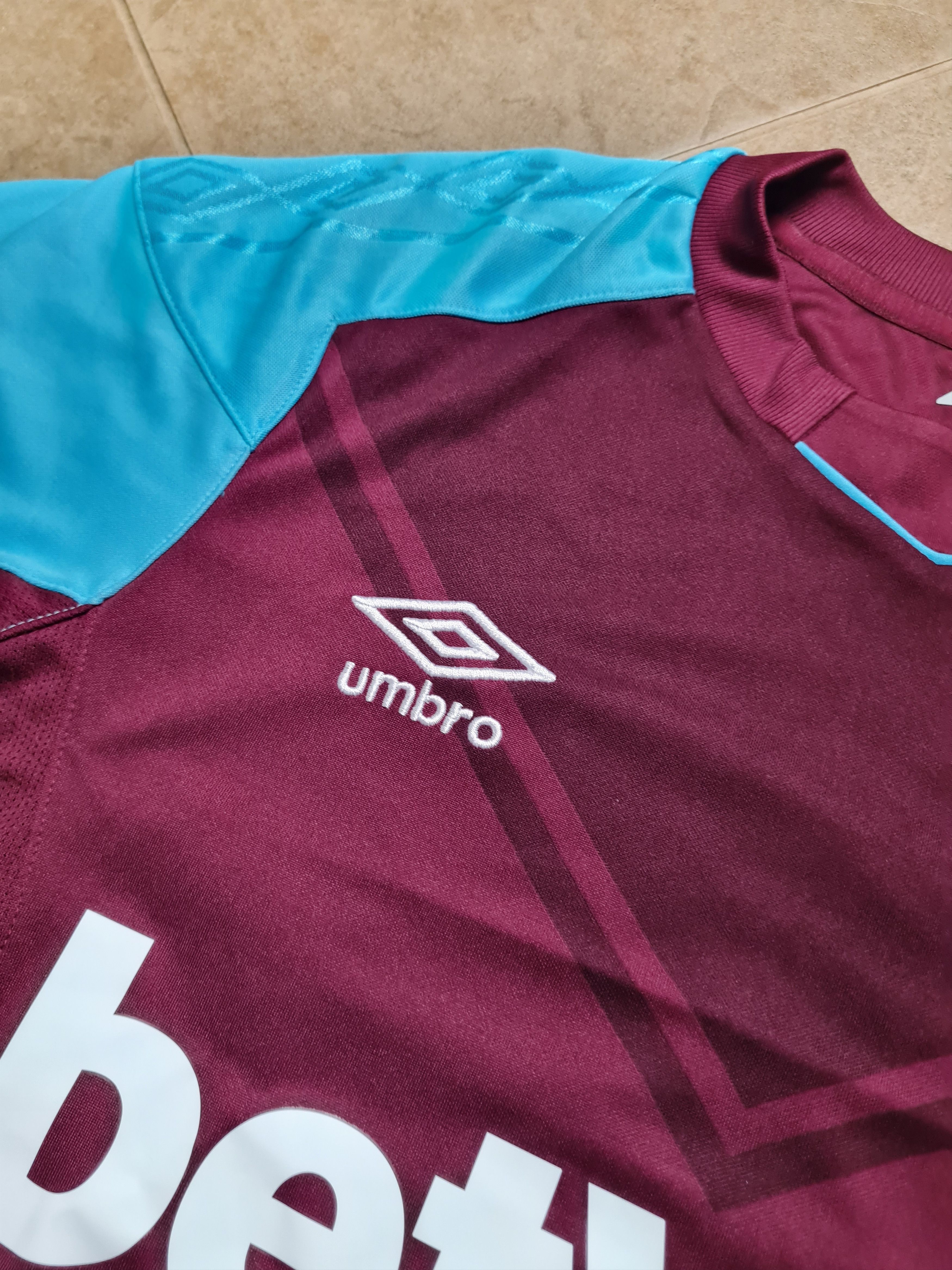 Umbro WEST HAM UNITED 2017-18 shirt trikot maglia camiseta #70 Size US S / EU 44-46 / 1 - 8 Thumbnail