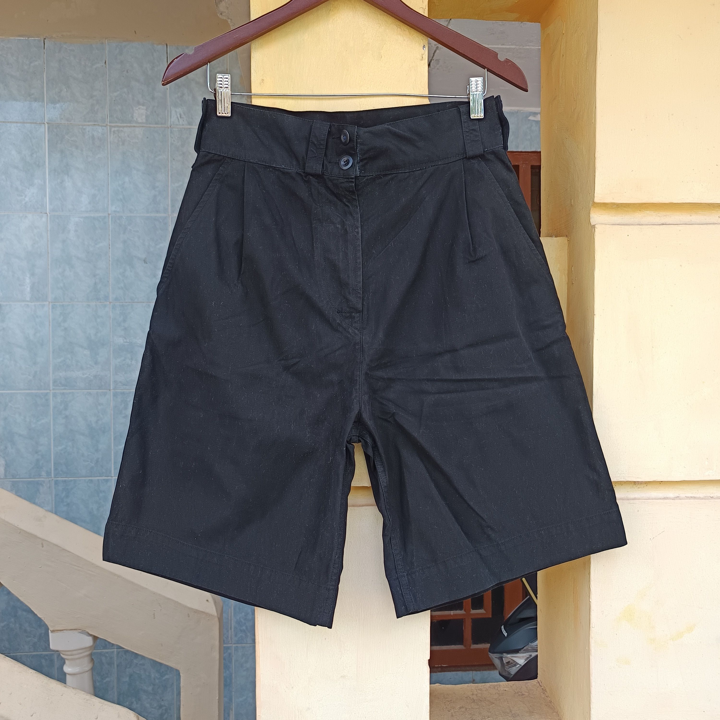 Margaret Howell MARGARET HOWELL PULL UP SHORTS Size US 28 / EU 44 - 1 Thumbnail