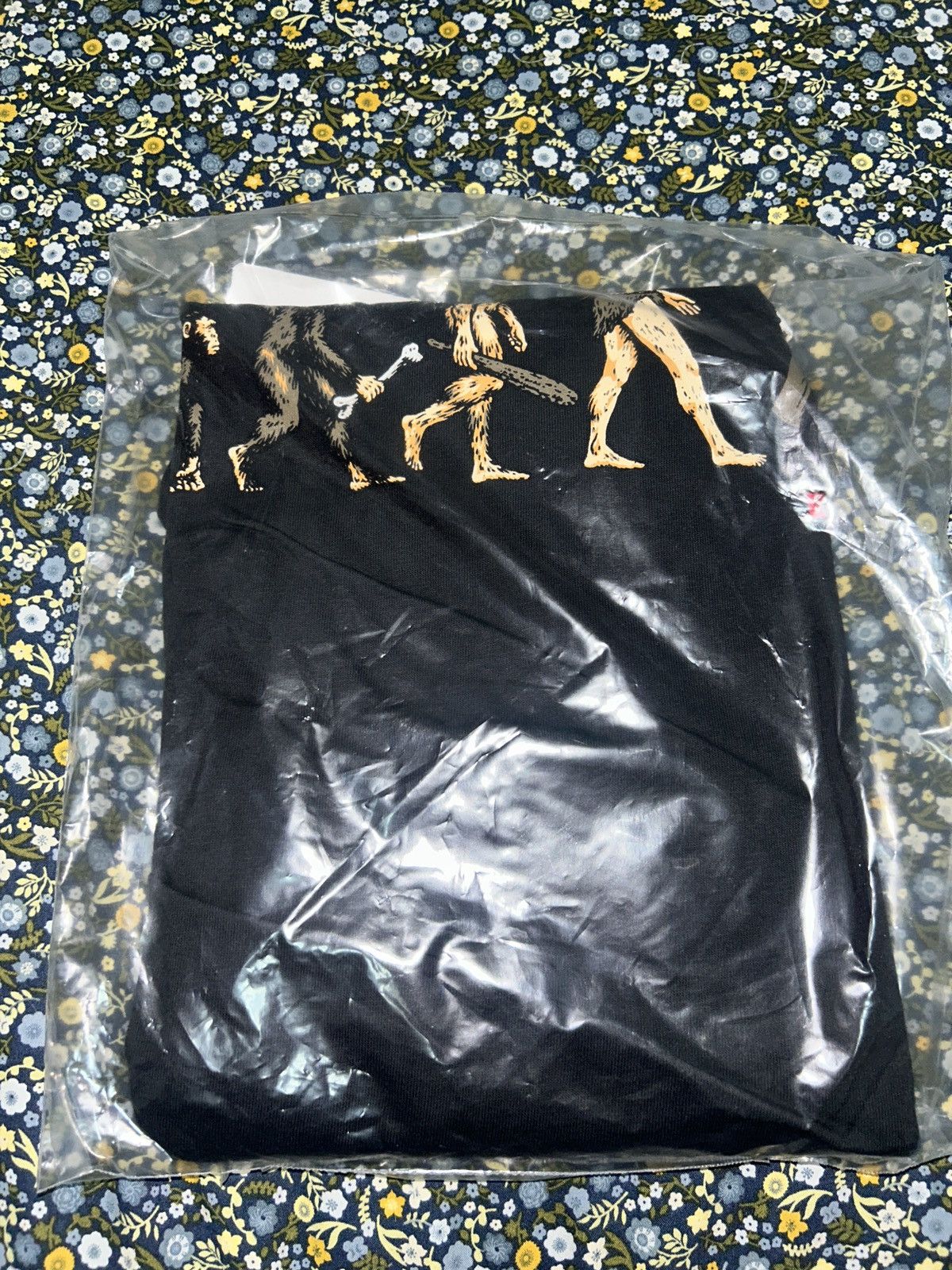 Supreme Supreme evolution tee black Size US XL / EU 56 / 4 - 1 Thumbnail