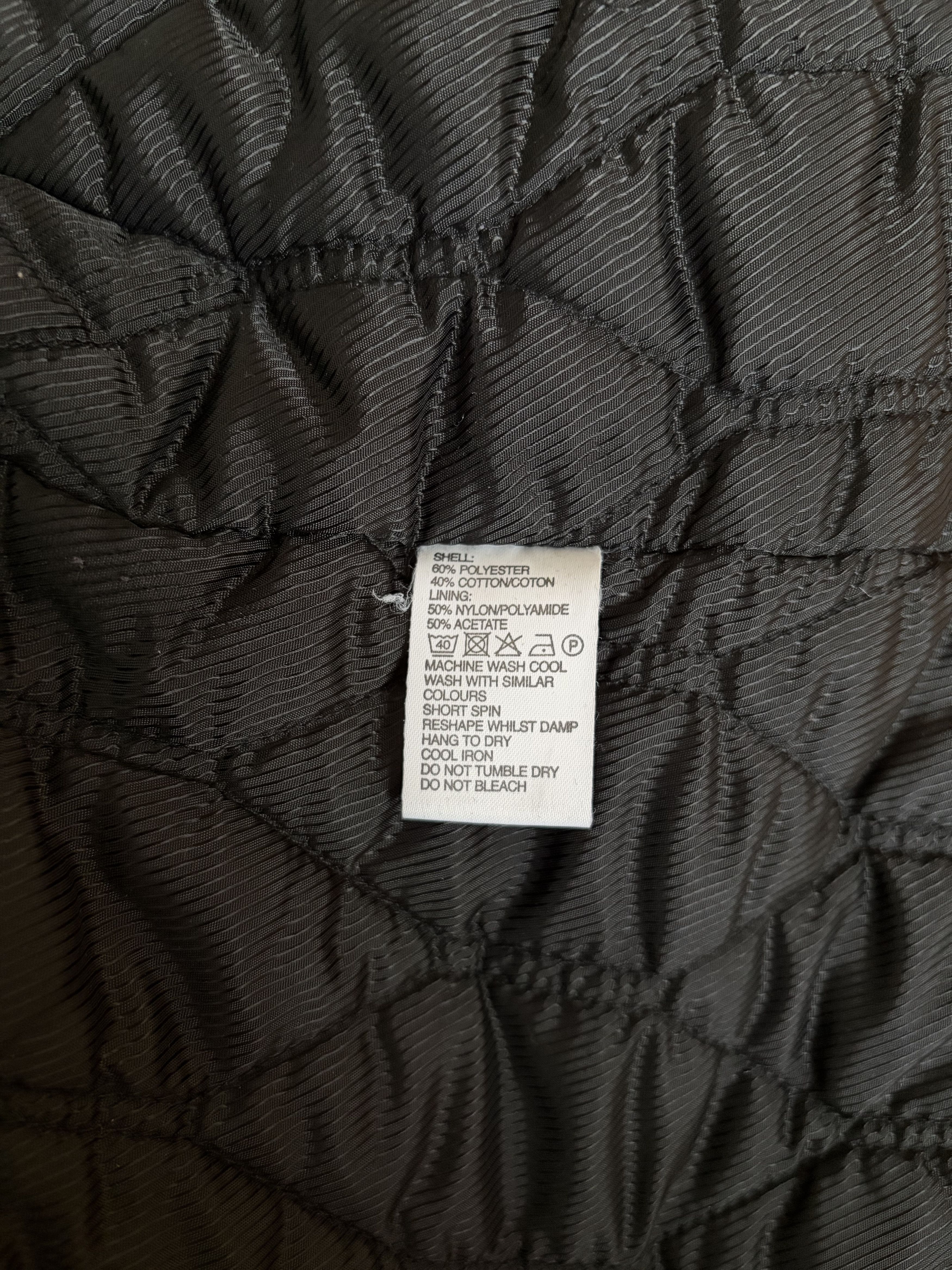 Yves Saint Laurent Yves Saint Laurent Hooded Jacket / Parka – Black – Size L Size US L / EU 52-54 / 3 - 8 Thumbnail
