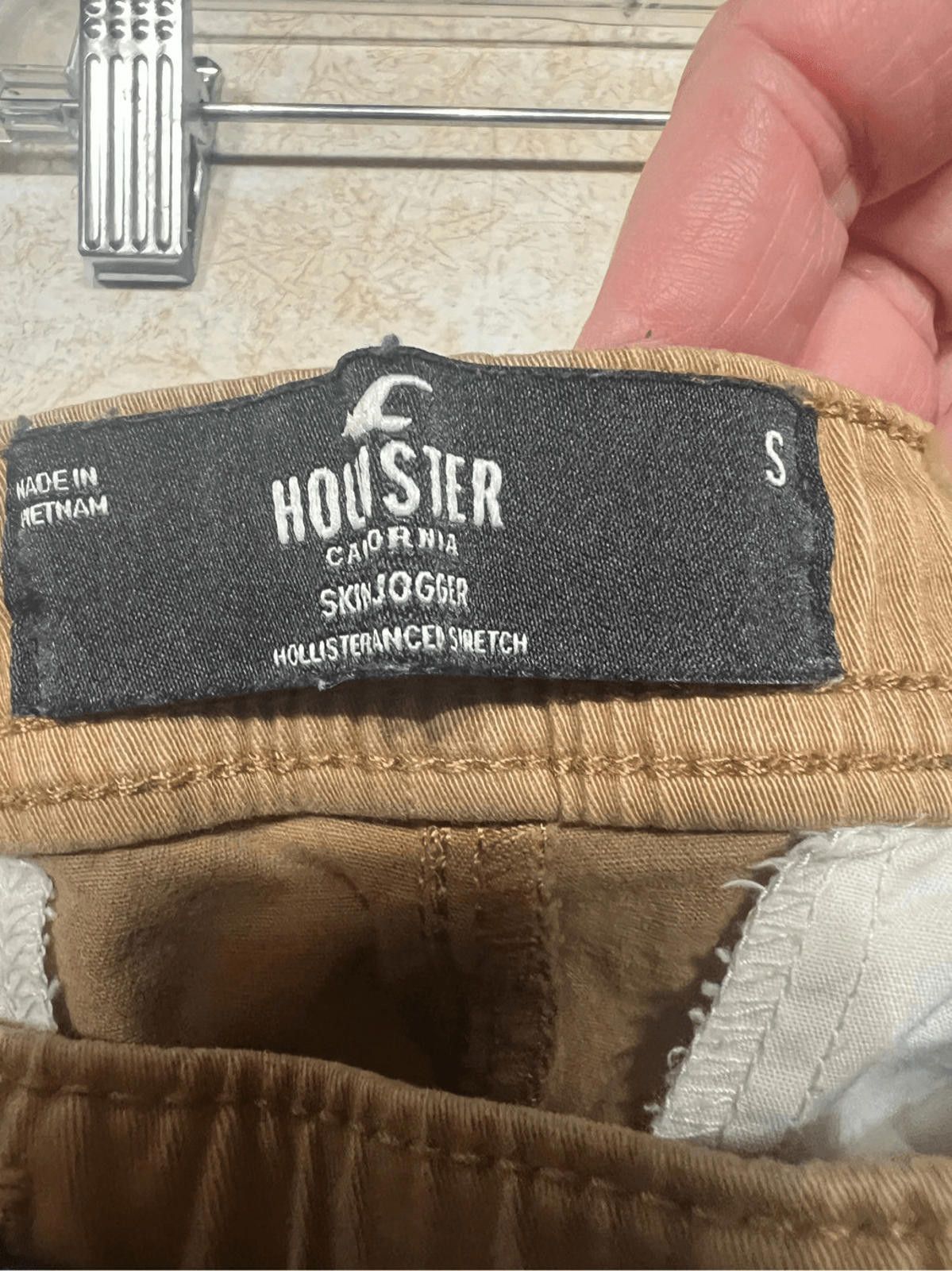 Hollister Hollister Men’s Jogging Pants Sz S NWOT(30-32) Beige Size US 30 / EU 46 - 4 Thumbnail