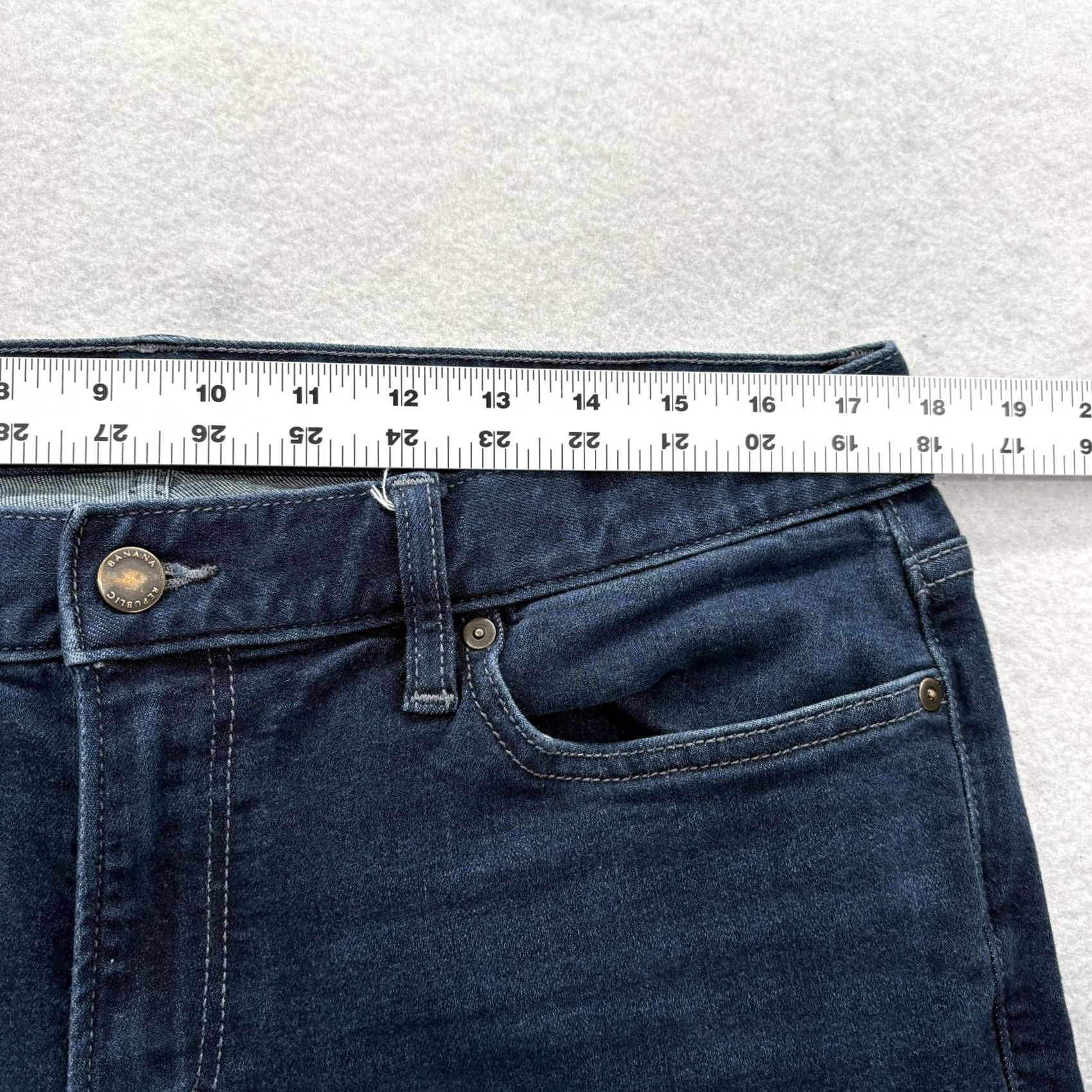 Banana Republic Banana Republic Travel Jeans Mens 35x30 Blue Dark Wash Slim Tapered Denim Pants Jeans Size US 35 - 5 Thumbnail