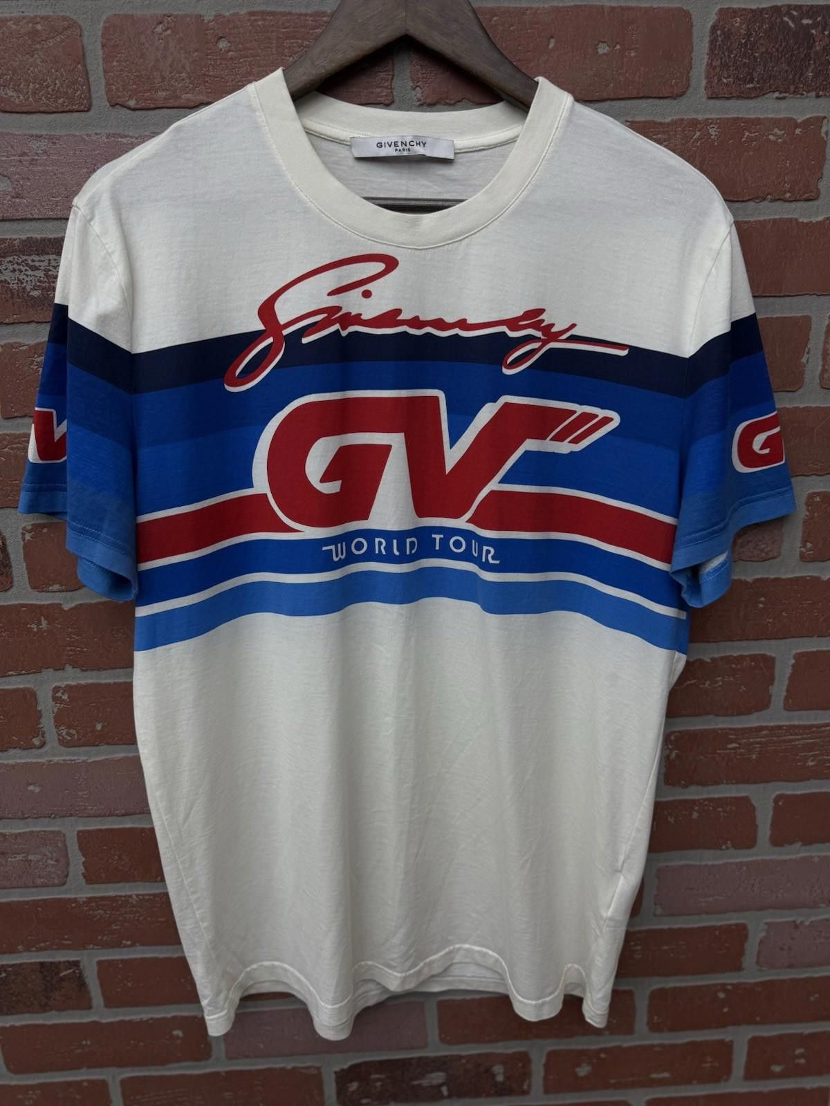 Givenchy GIVENCHY T-shirt White/Blue/Red Men’s Size Large Authentic Size US L / EU 52-54 / 3 - 1 Thumbnail
