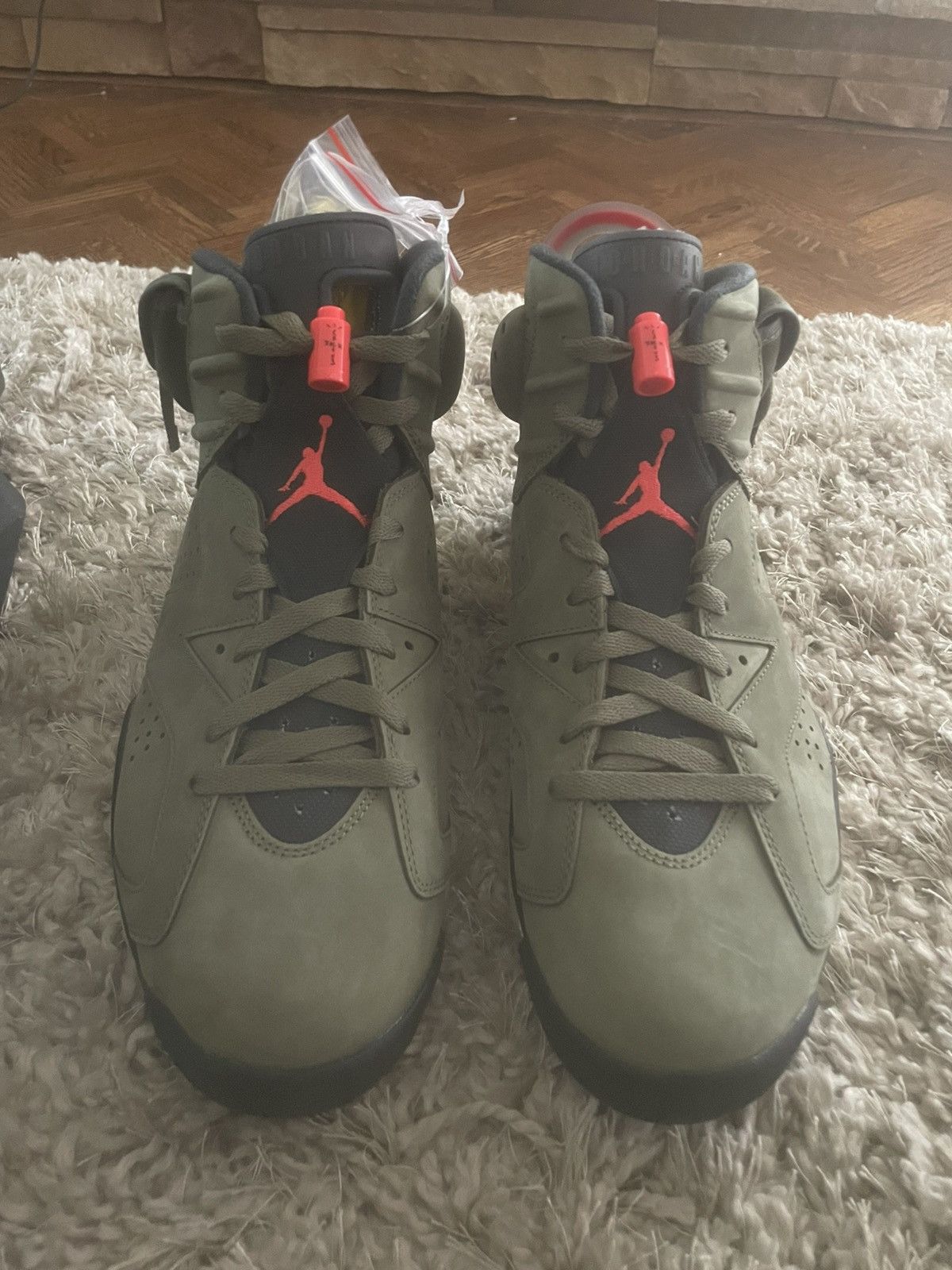 Jordan Brand × Travis Scott Jordan 6 Travis Scott Olive sz 11 Size US 11 / EU 44 - 4 Thumbnail