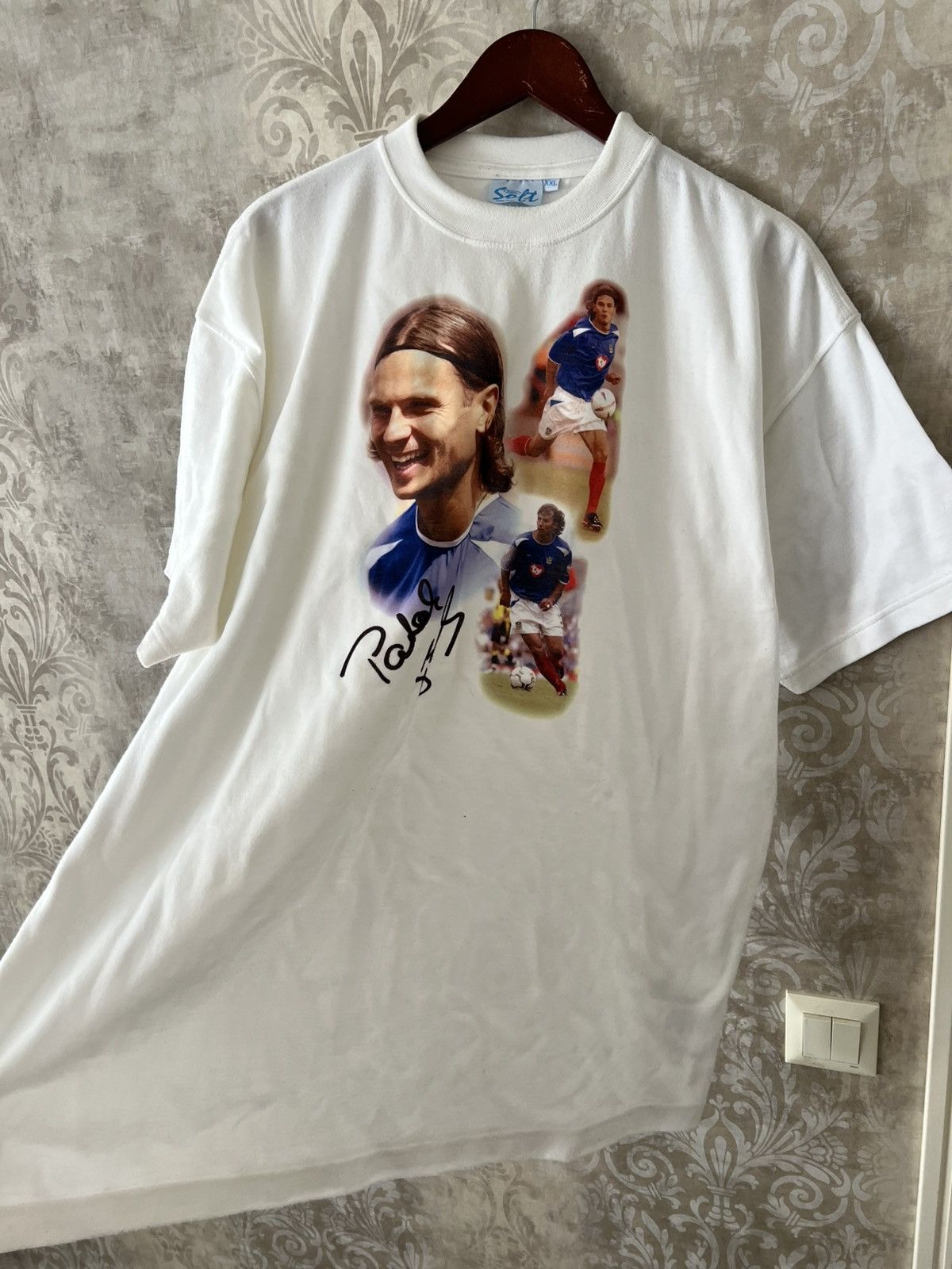 Vintage Vintage 90s Football Soccer Tee Retro Player Print Size US XXL / EU 58 / 5 - 8 Thumbnail