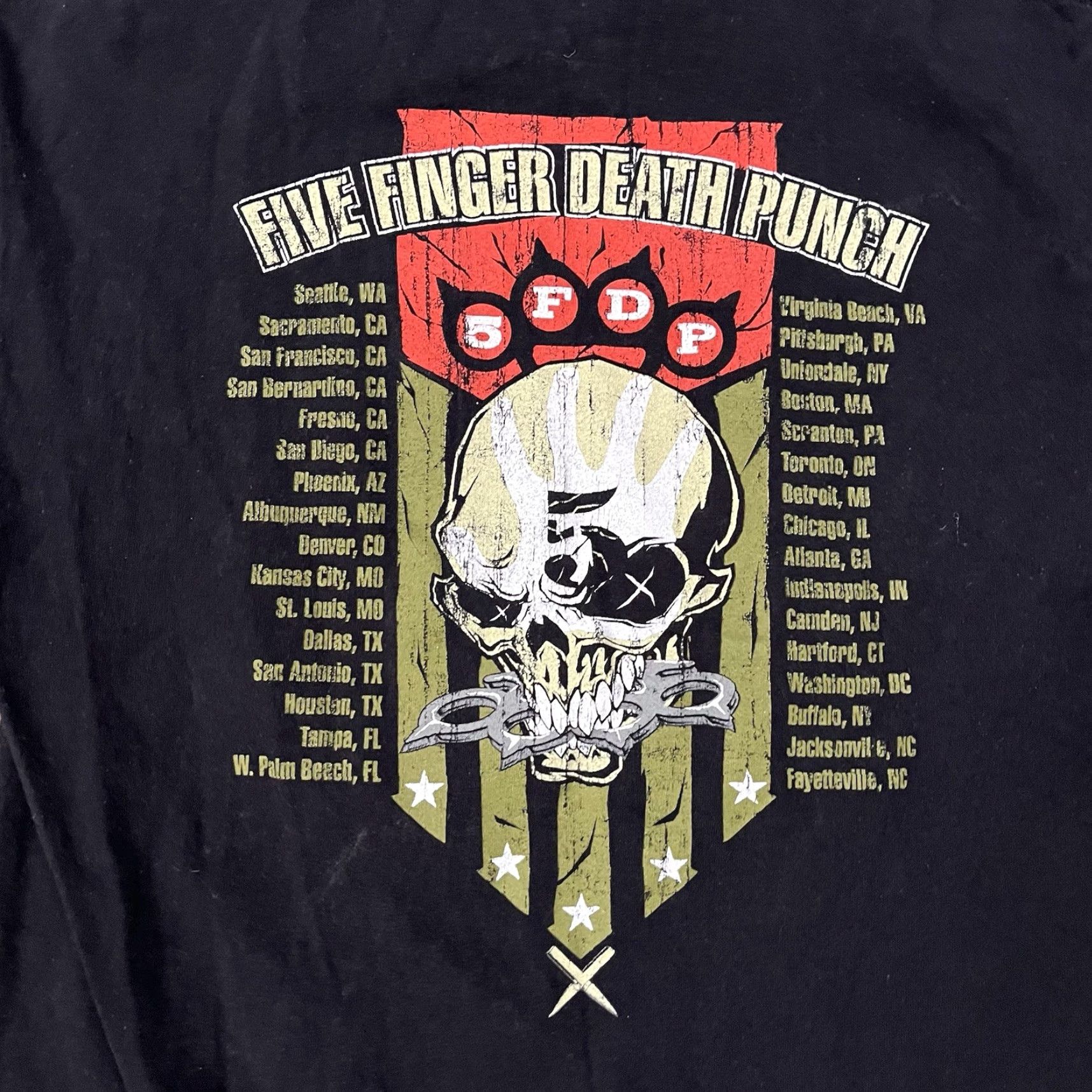 Vintage VINTAGE Five Finger Death Punch T-Shirt Medium Black Metal Soldier 2010s Mens Size US M / EU 48-50 / 2 - 7 Thumbnail